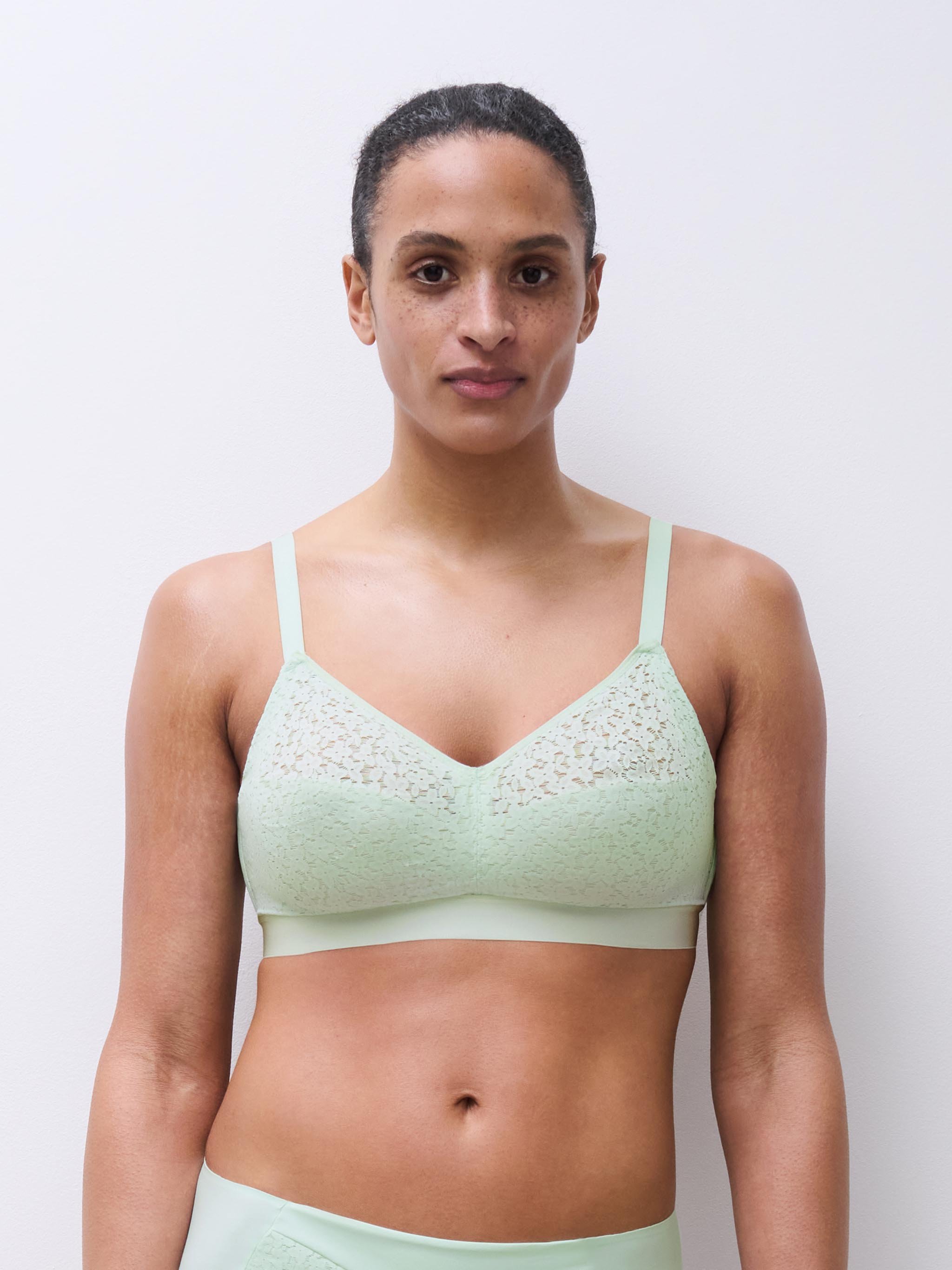 Non-wired support bra with cups CHANTELLE Green