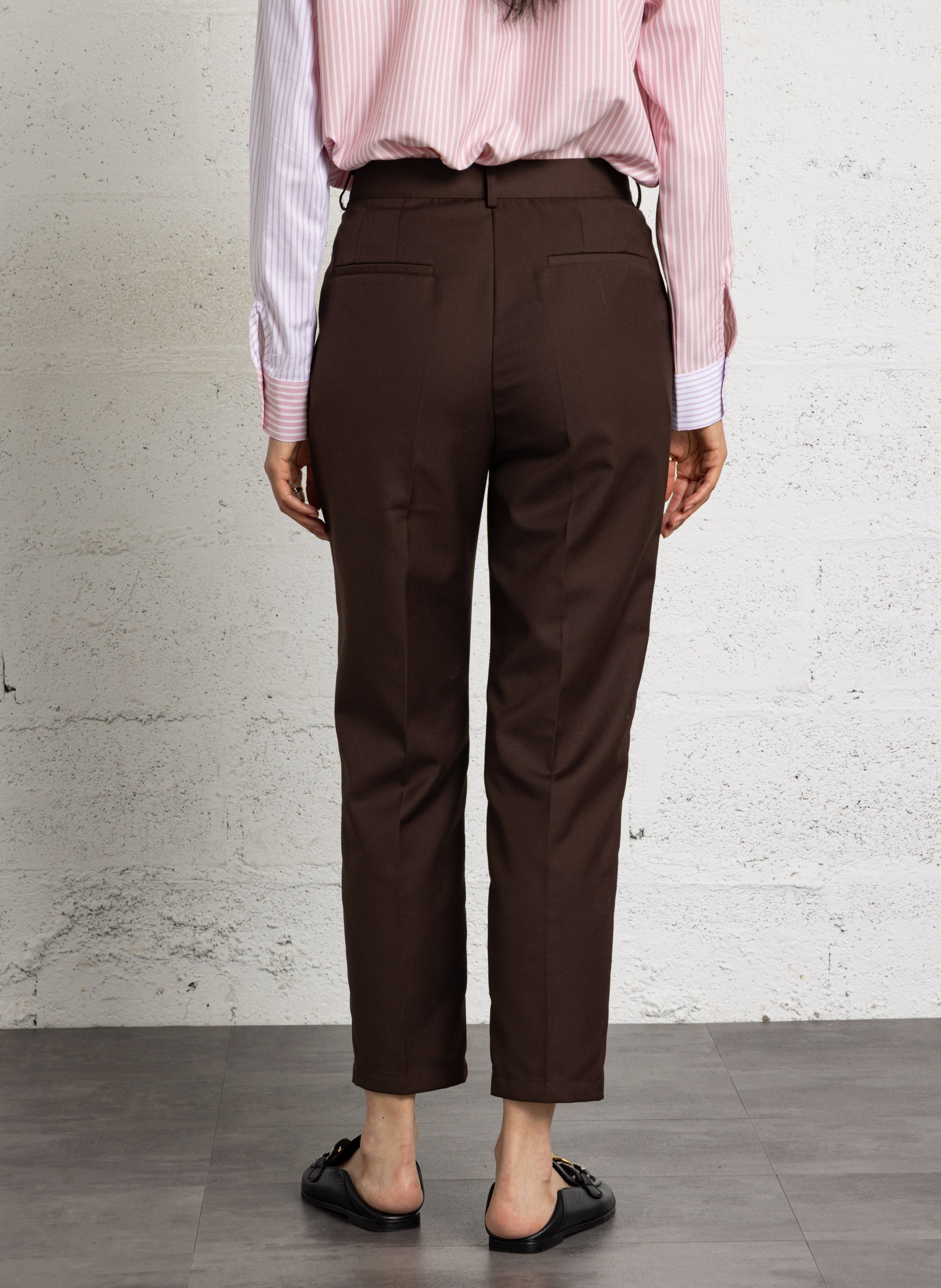 Schmale Zigarettenhose LA PETITE ETOILE Braun
