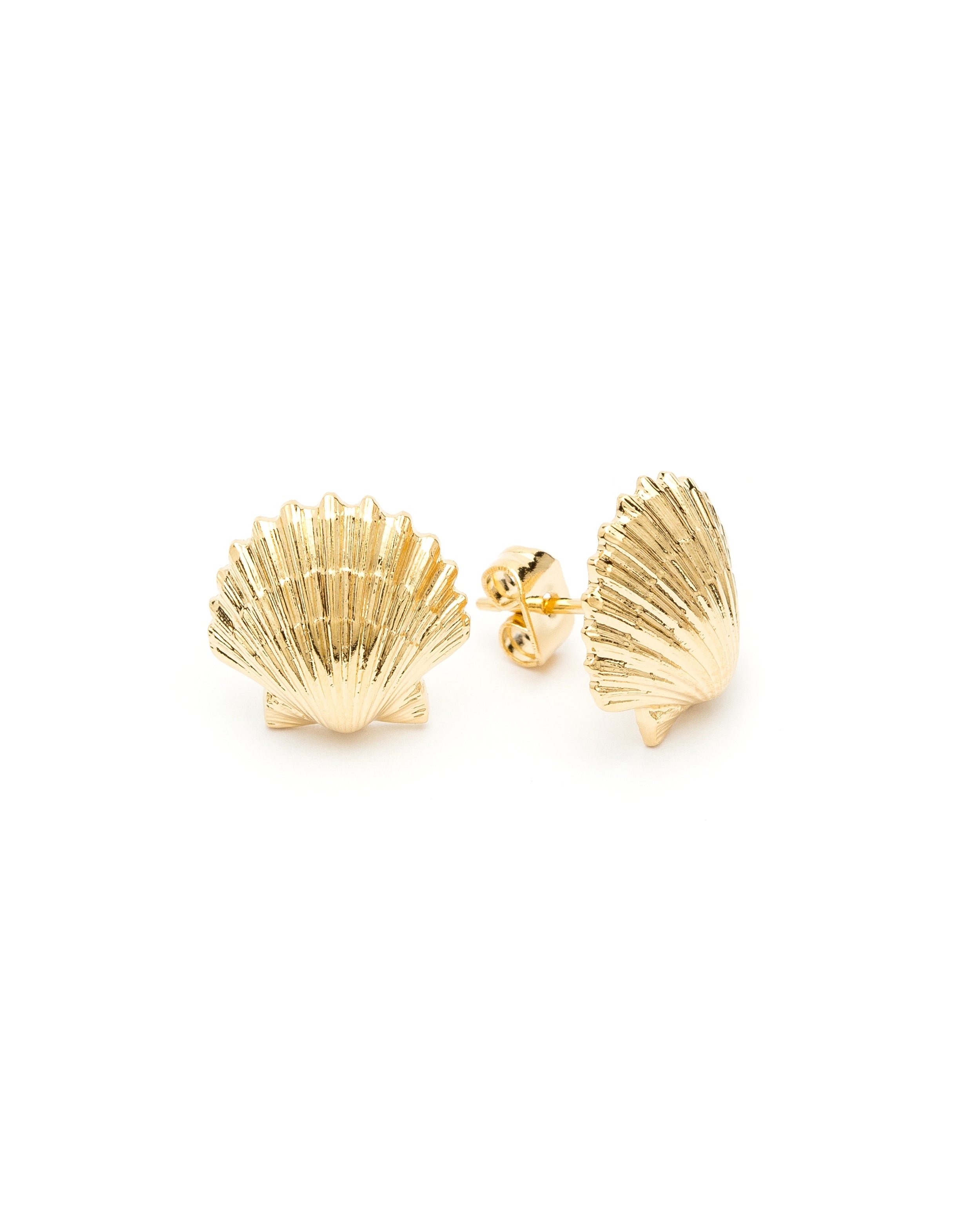 Shells stud earrings in gold-plated 24K GoldenMONSIEUR SIMONE