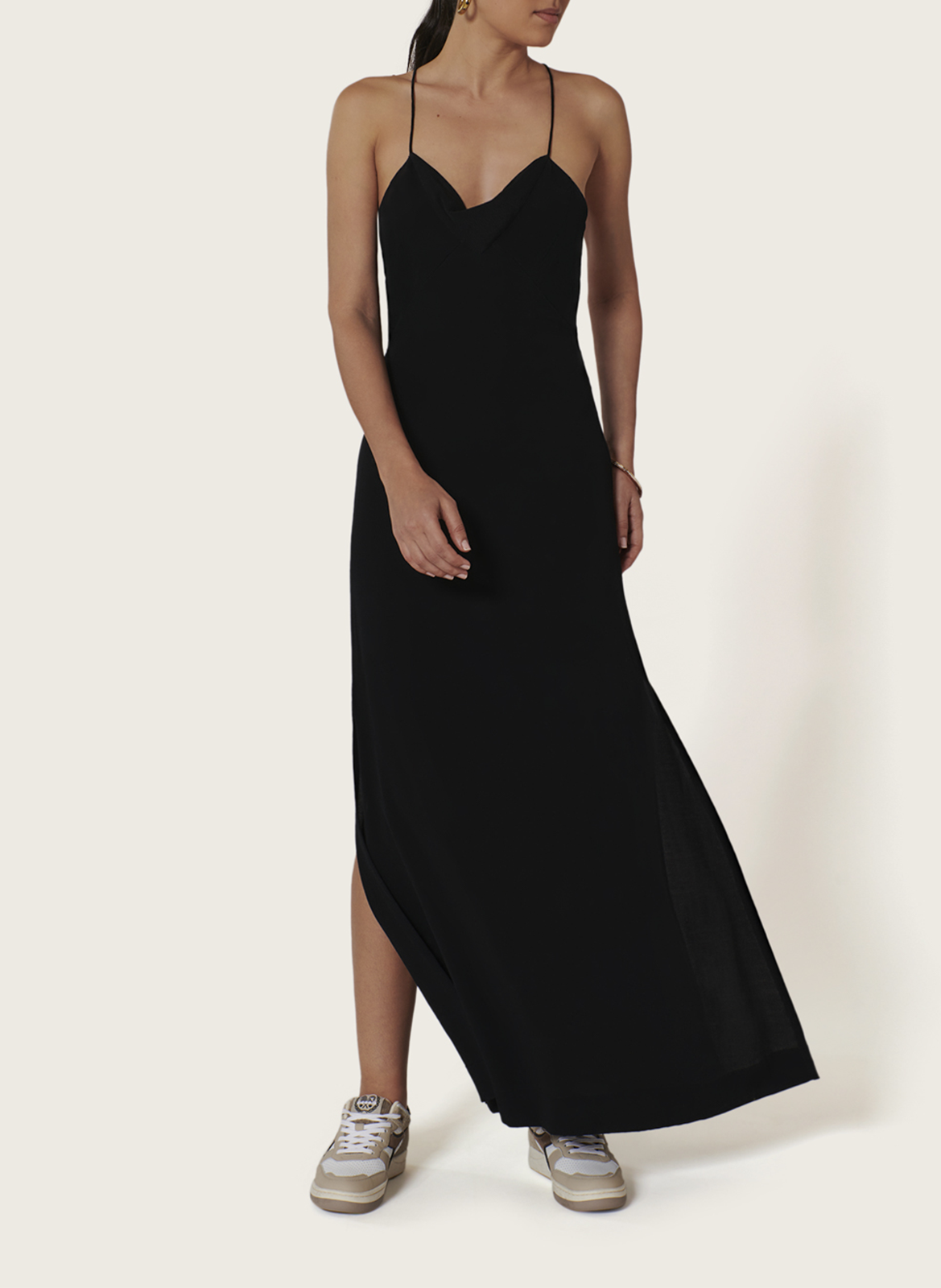 Lange jurk met V-hals KARMA KOMA Zwart