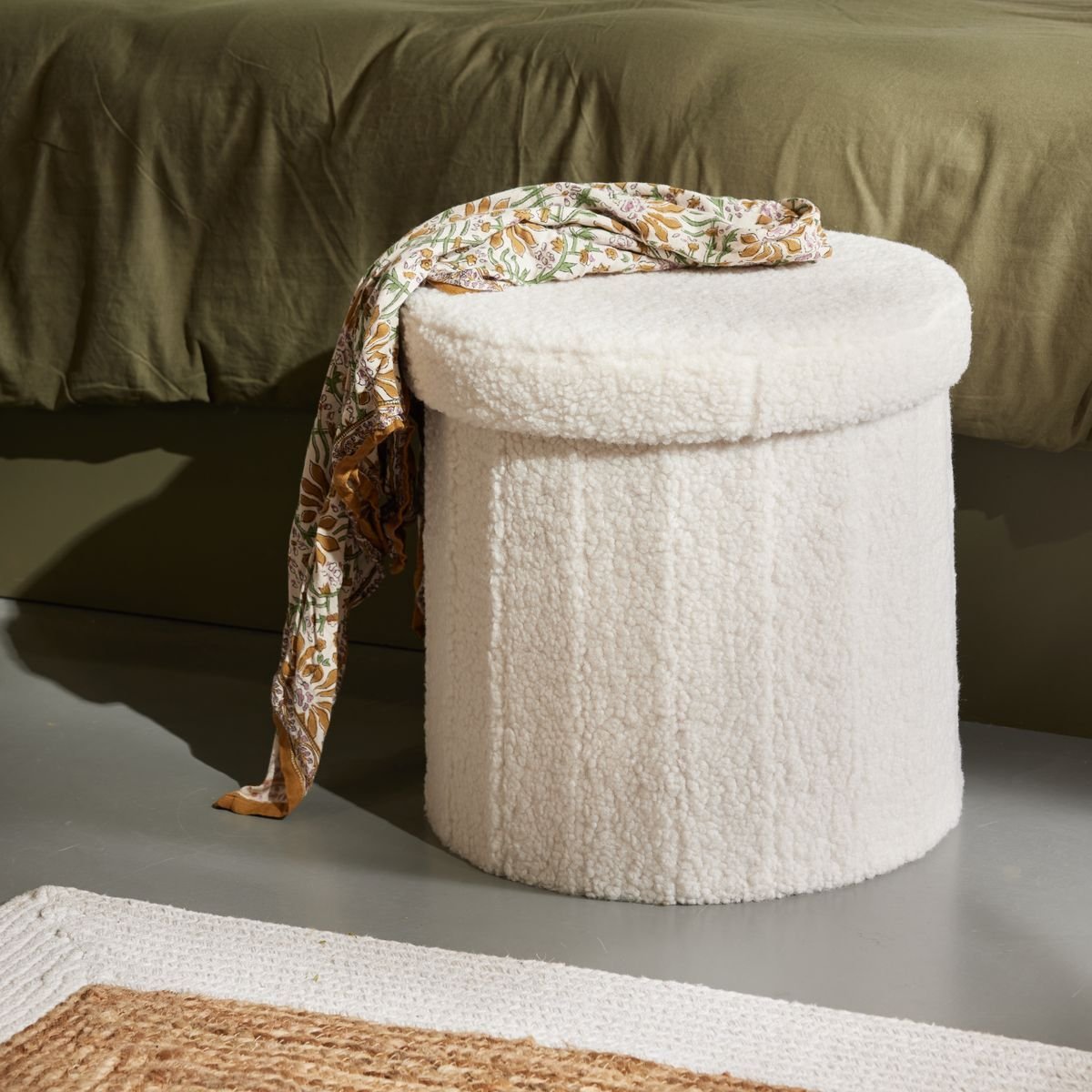 Round storage ottoman FACTORY White