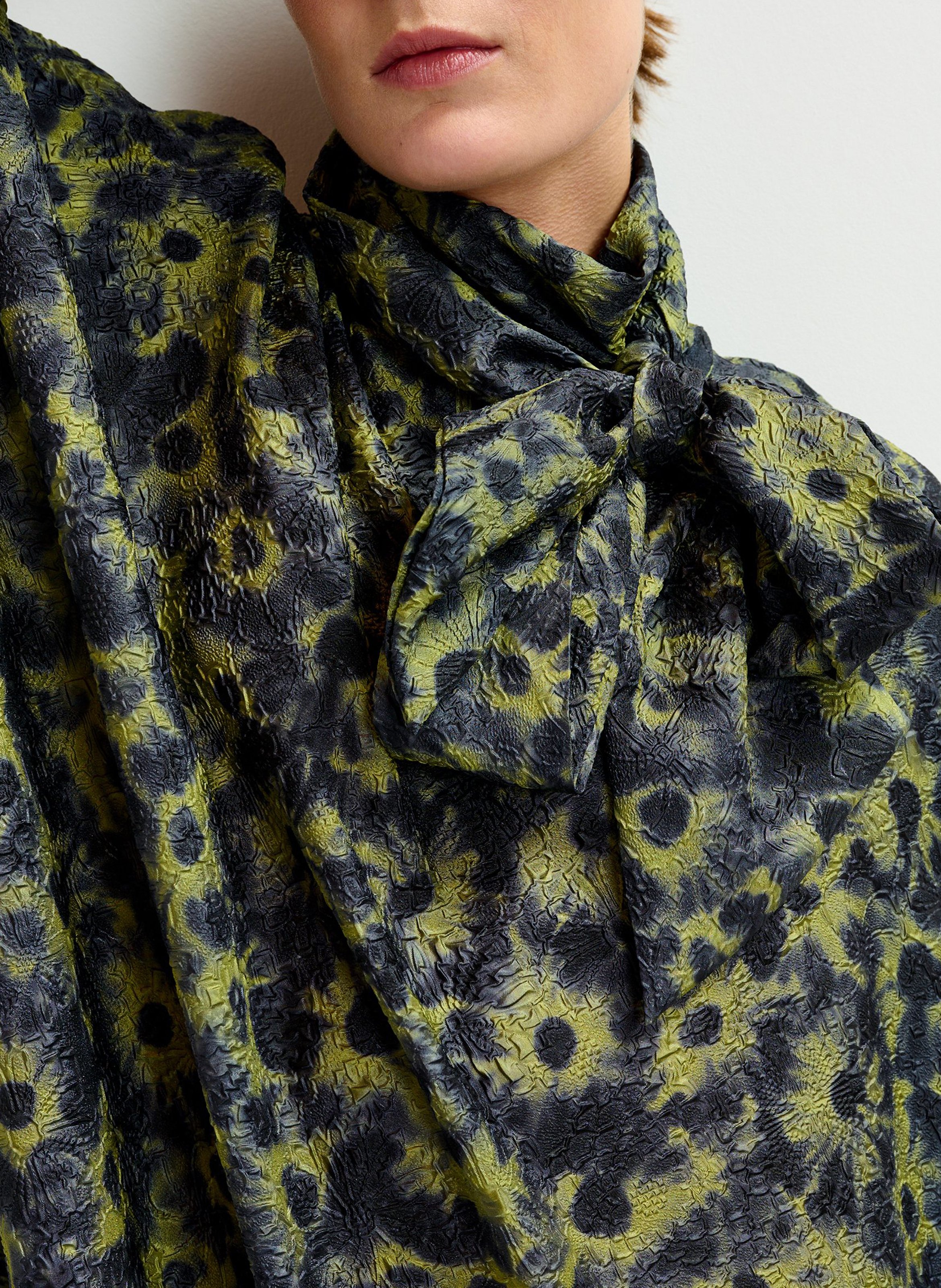 Robe ample courte à col lavallière ESSENTIEL ANTWERP Bleu