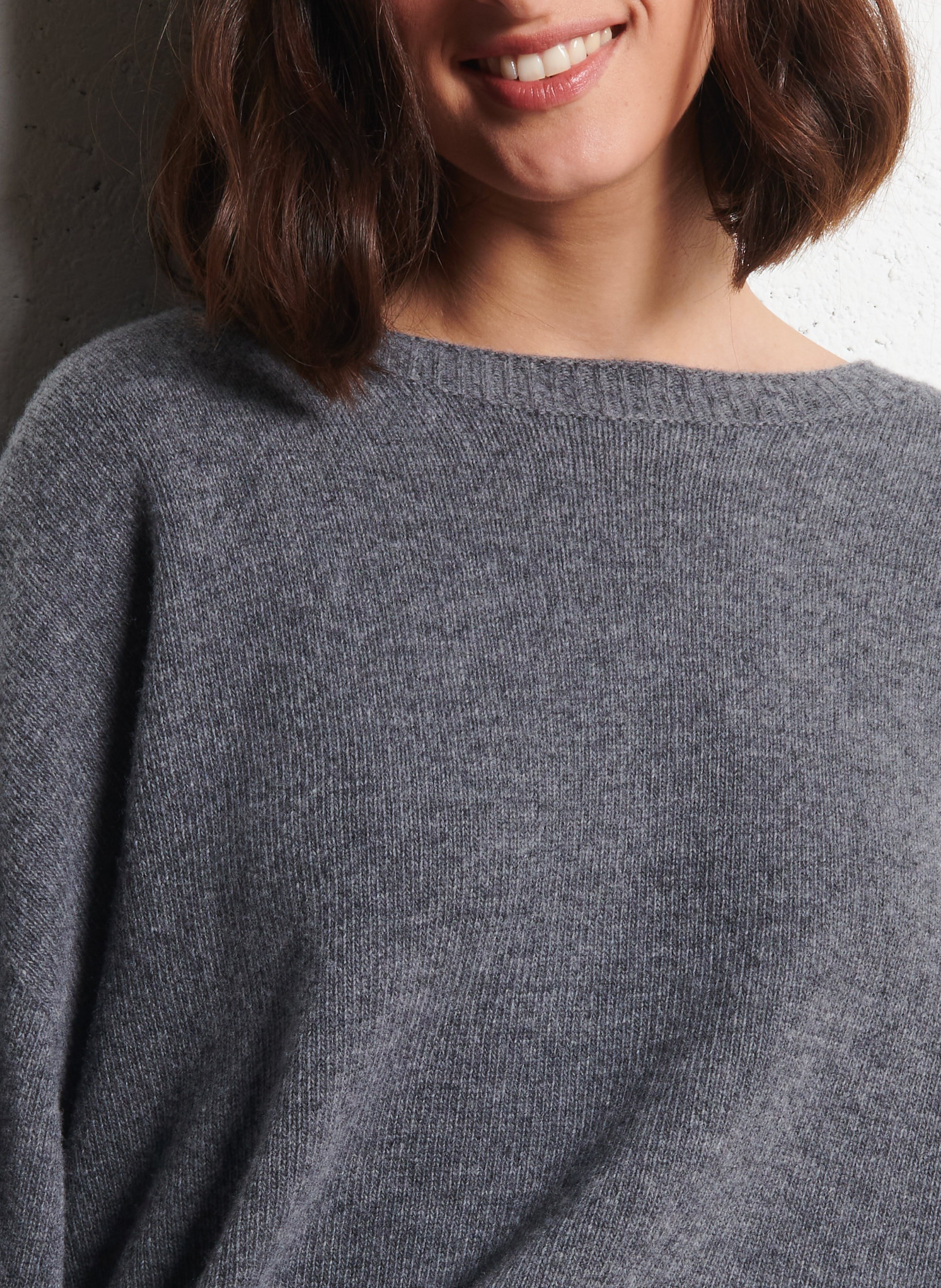 Loose-fit round-neck wool jumper HOD PARIS Grey