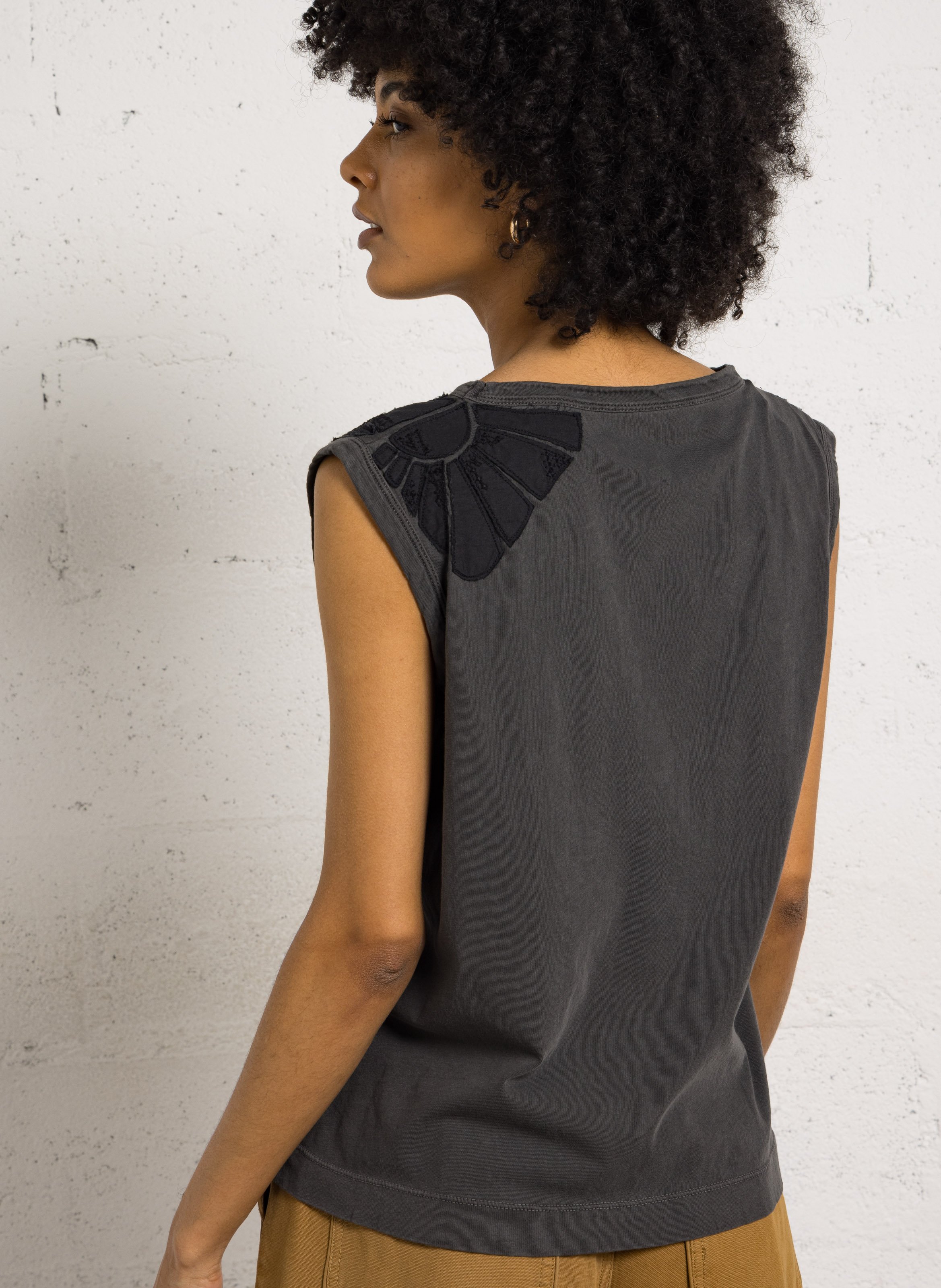 Tee-shirt sans manches brodé col rond LEON & HARPER Gris