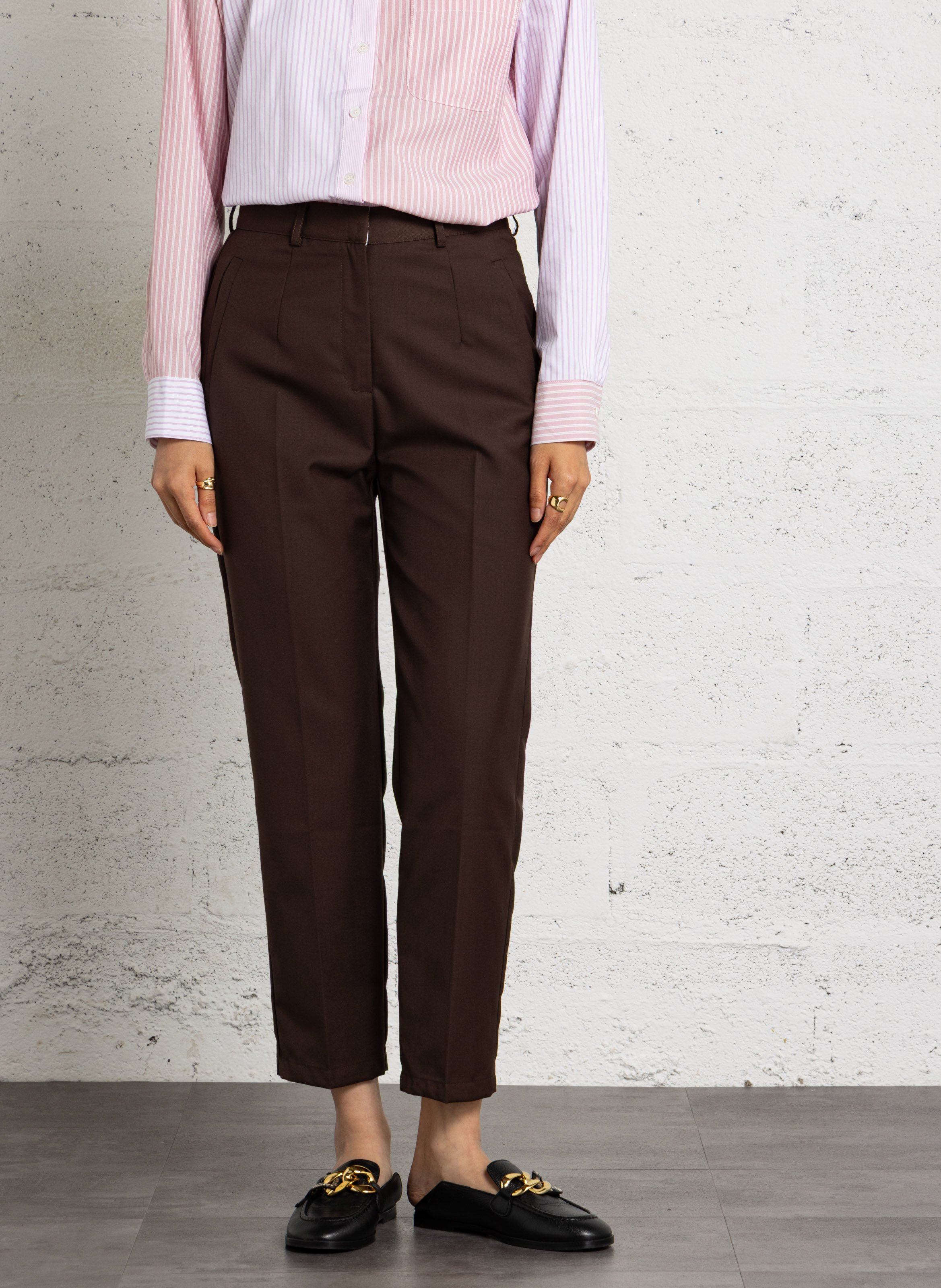 Schmale Zigarettenhose LA PETITE ETOILE Braun