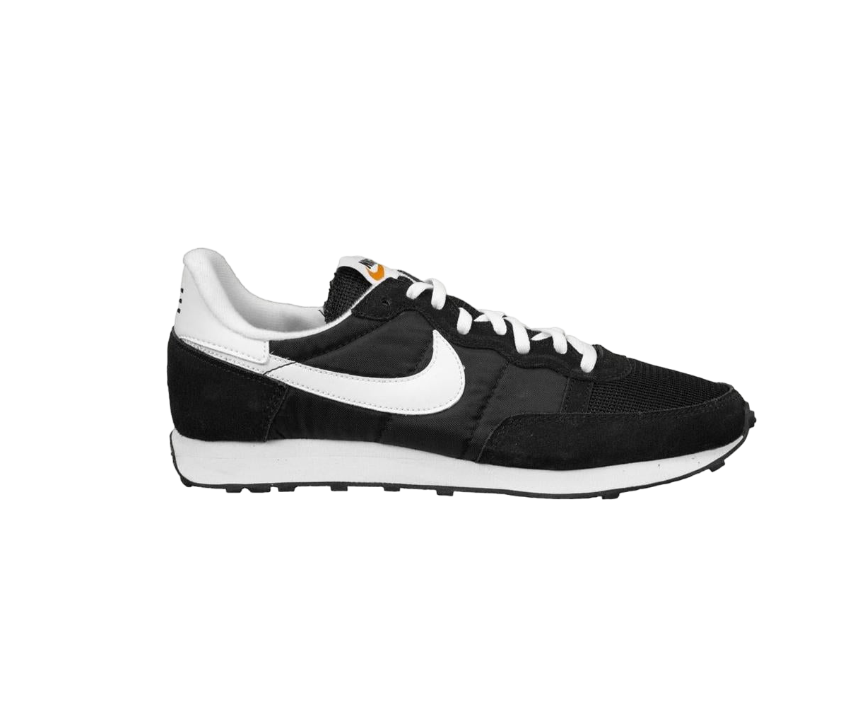 Low-top trainers NIKE Black