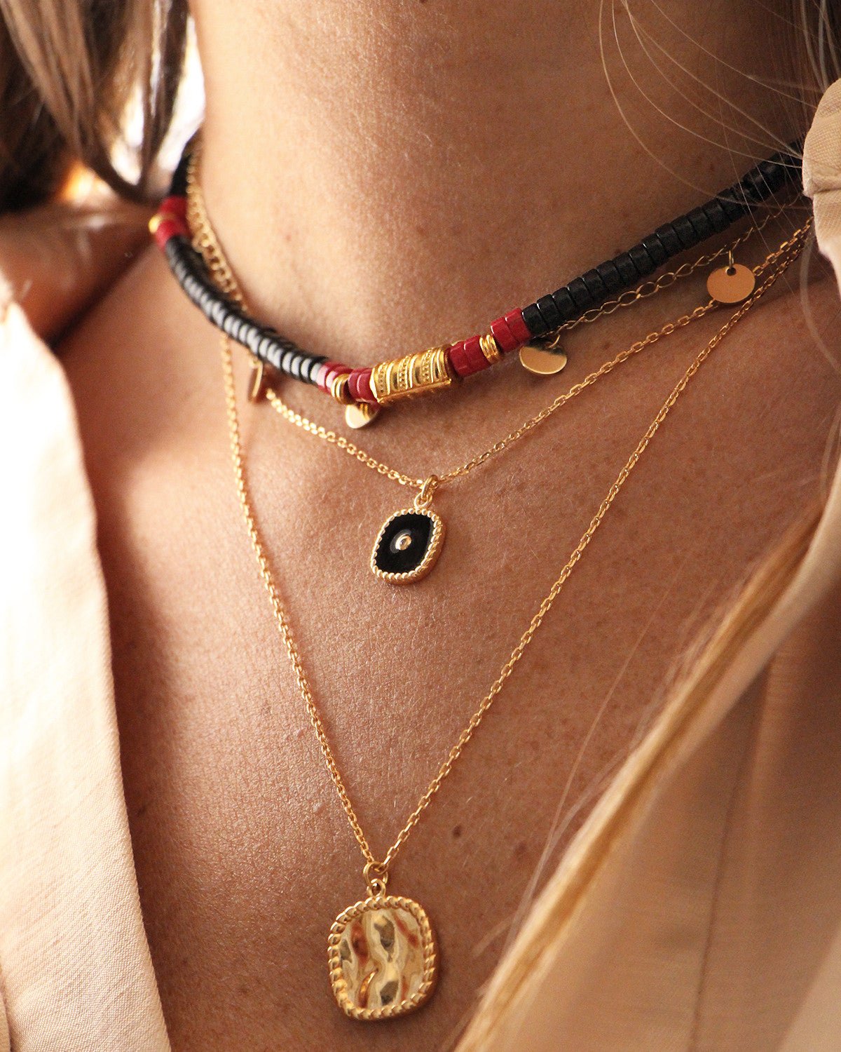 Necklace NILAI Black
