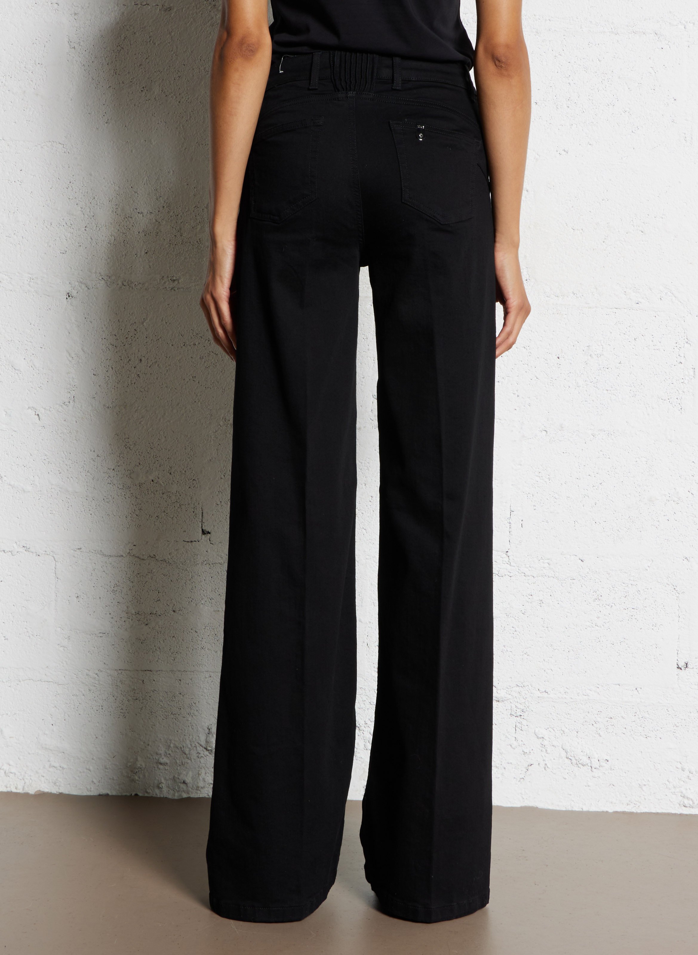 Farbige Straight Cut Jeans mit 5 Taschen LIU JO Schwarz