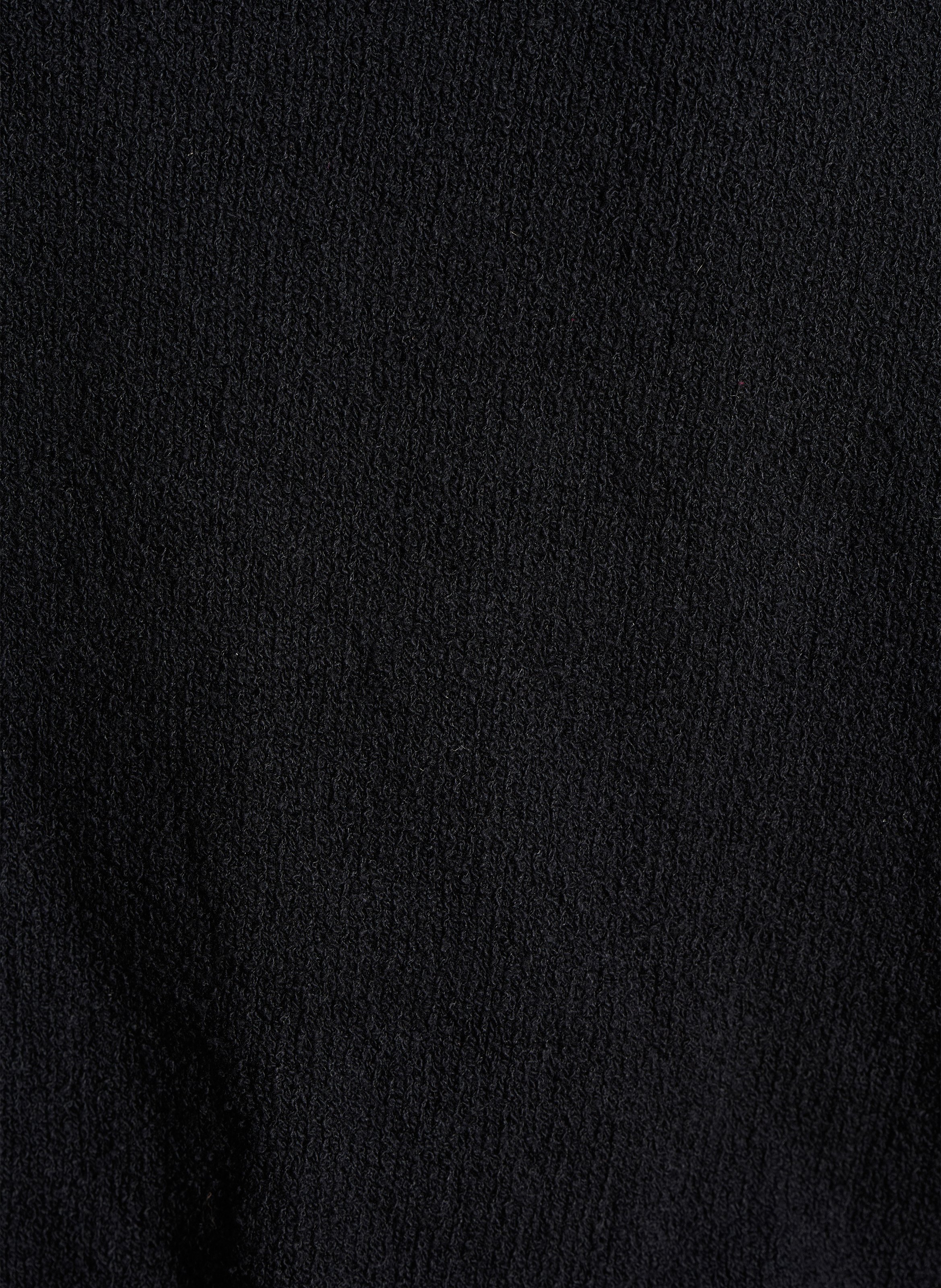 Oversize V-Ausschnitt Pullover aus recycelter Baumwollmischung. LA FEE MARABOUTEE Schwarz