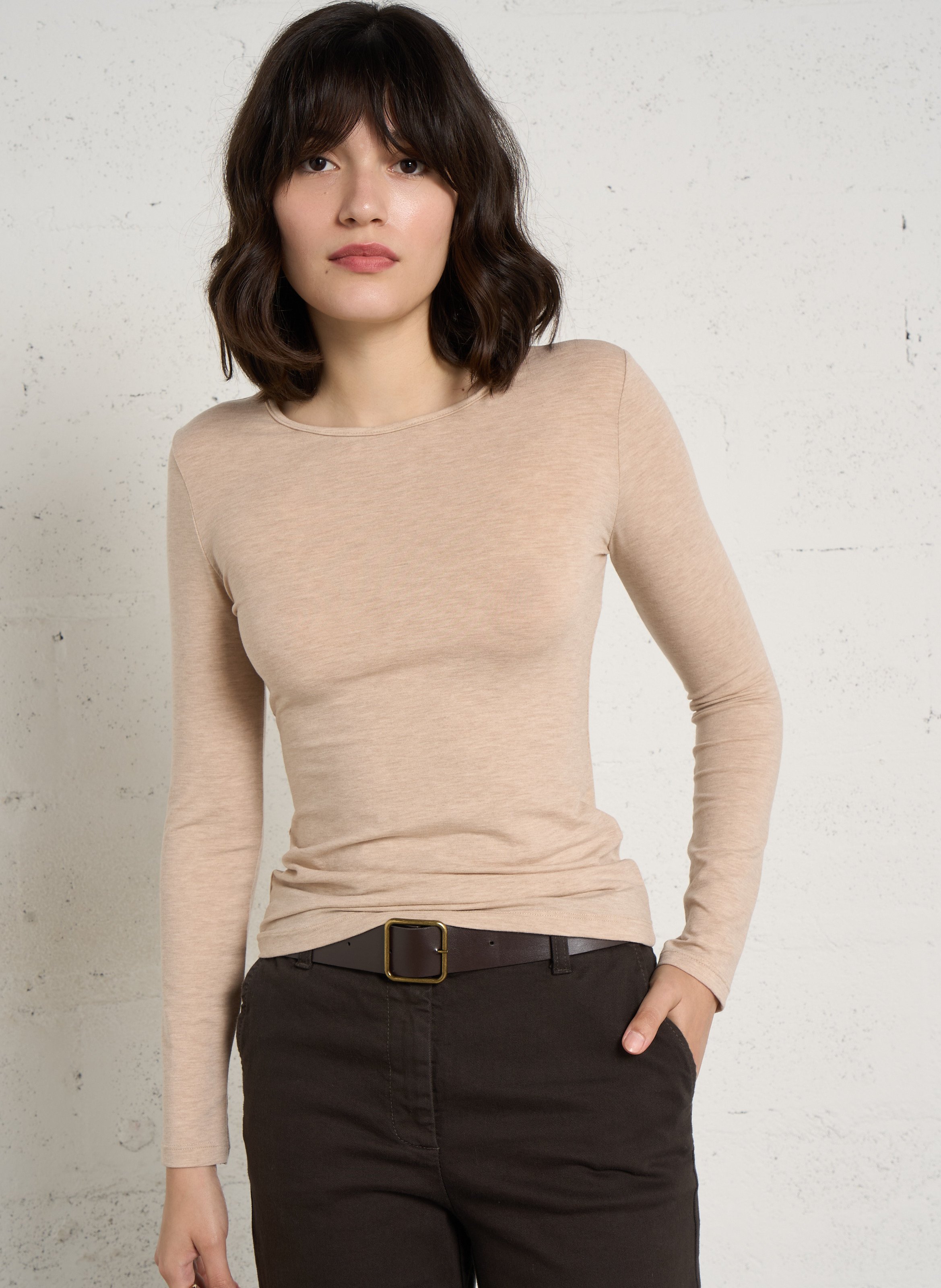 Figurbetontes Langarm-T-Shirt mit Rundhalsausschnitt PLEASE Beige