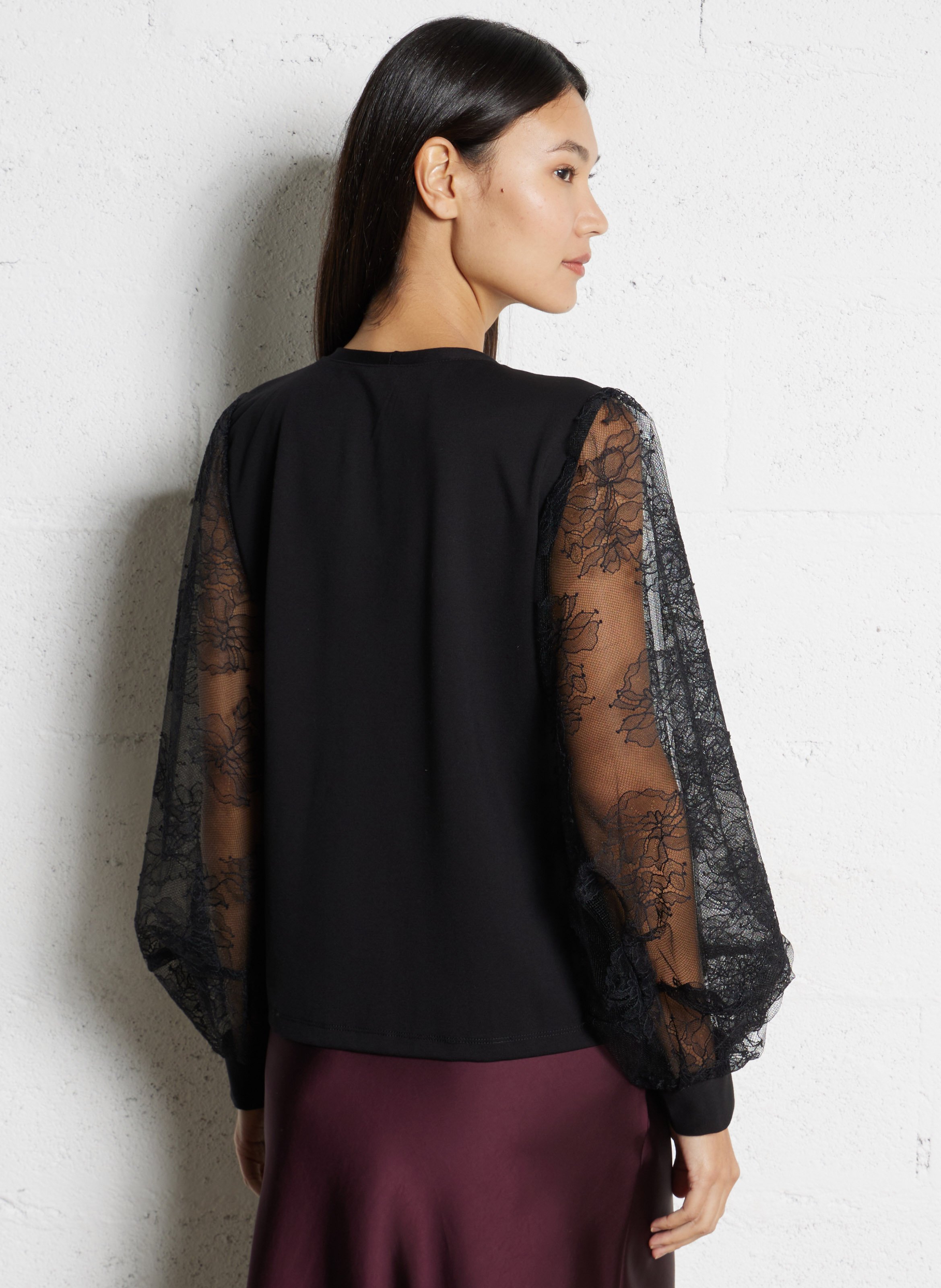 Gerader Top mit Spitzenbesatz IMPERIAL Schwarz