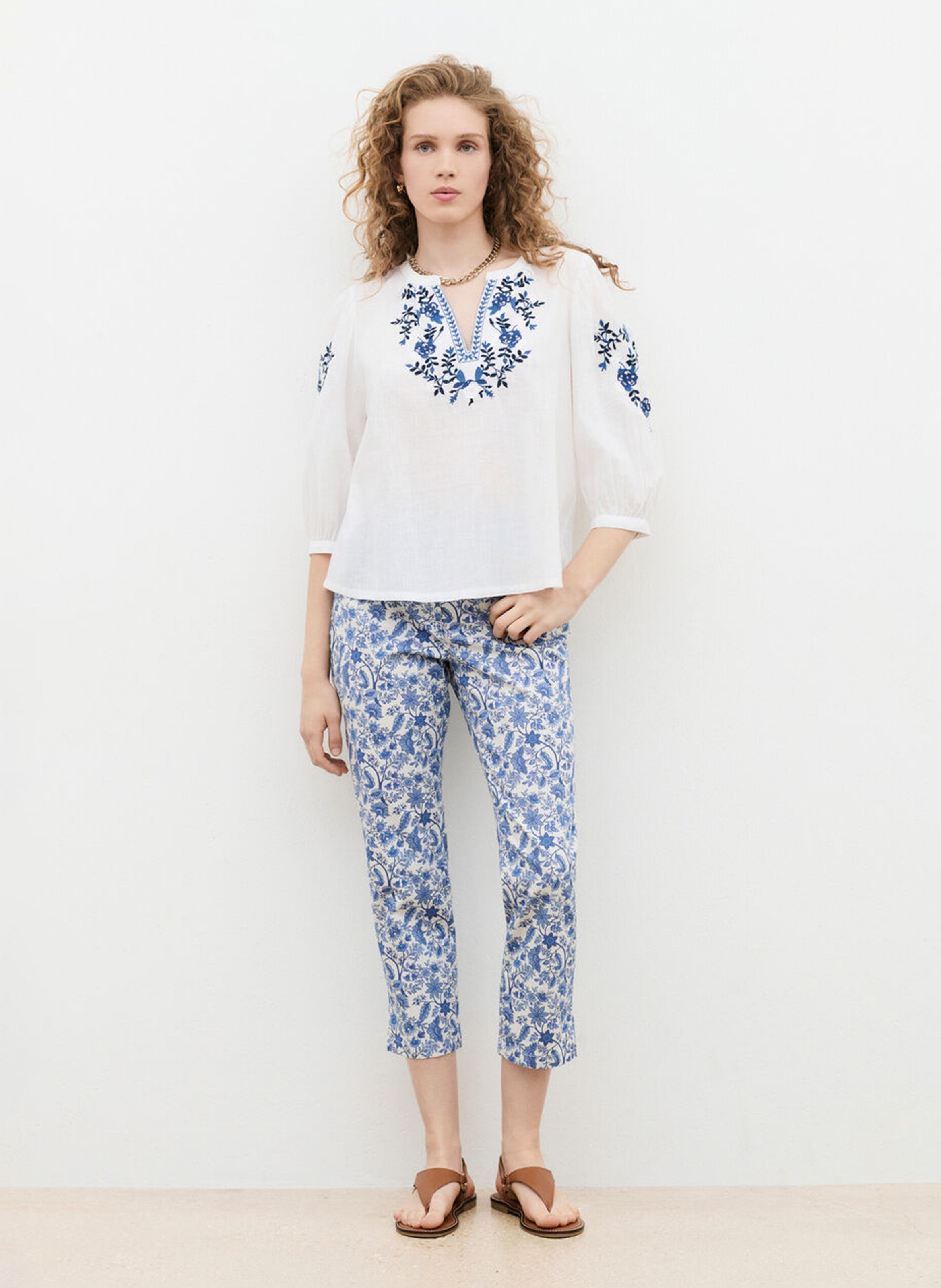 Top oversize en coton brodé CAROLL Blanc