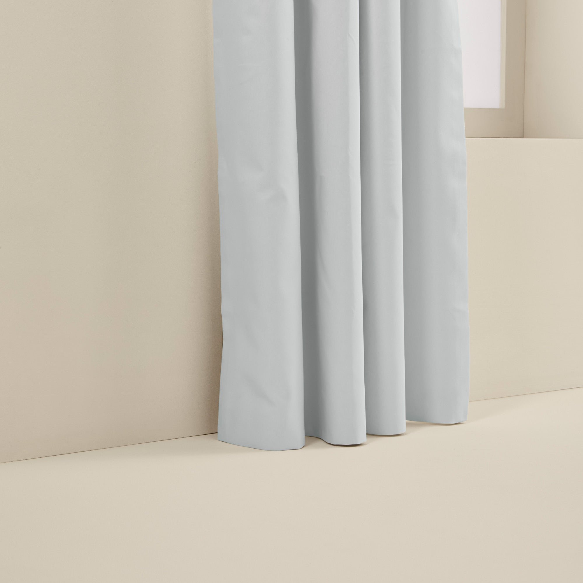 OCCULTANT - Blackout curtain with gathering tape MADURA White