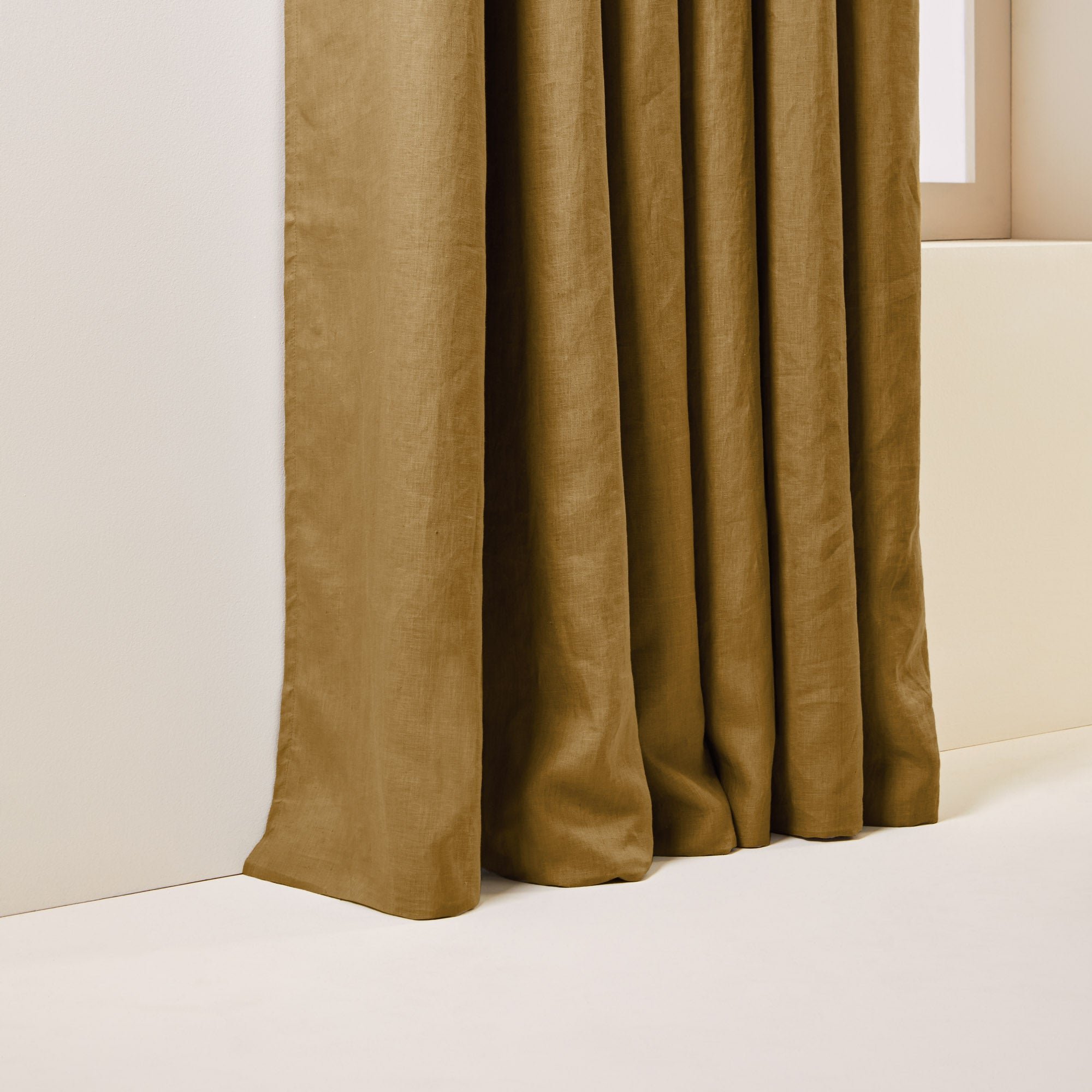 Lined black-out curtain with eyelets MADURA Brown