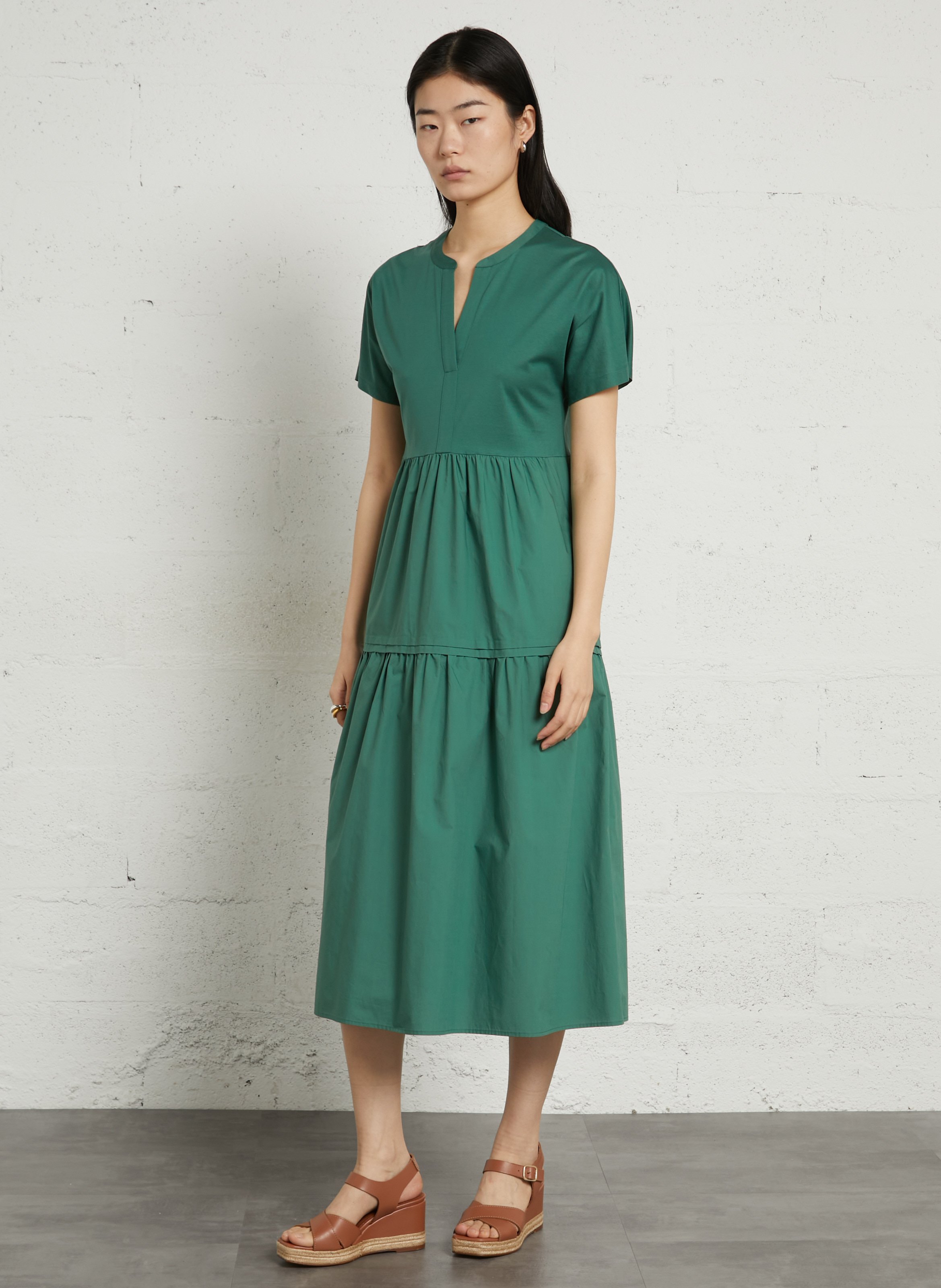 Langes Baumwollkleid mit V-Ausschnitt MAX MARA WEEK END Grun