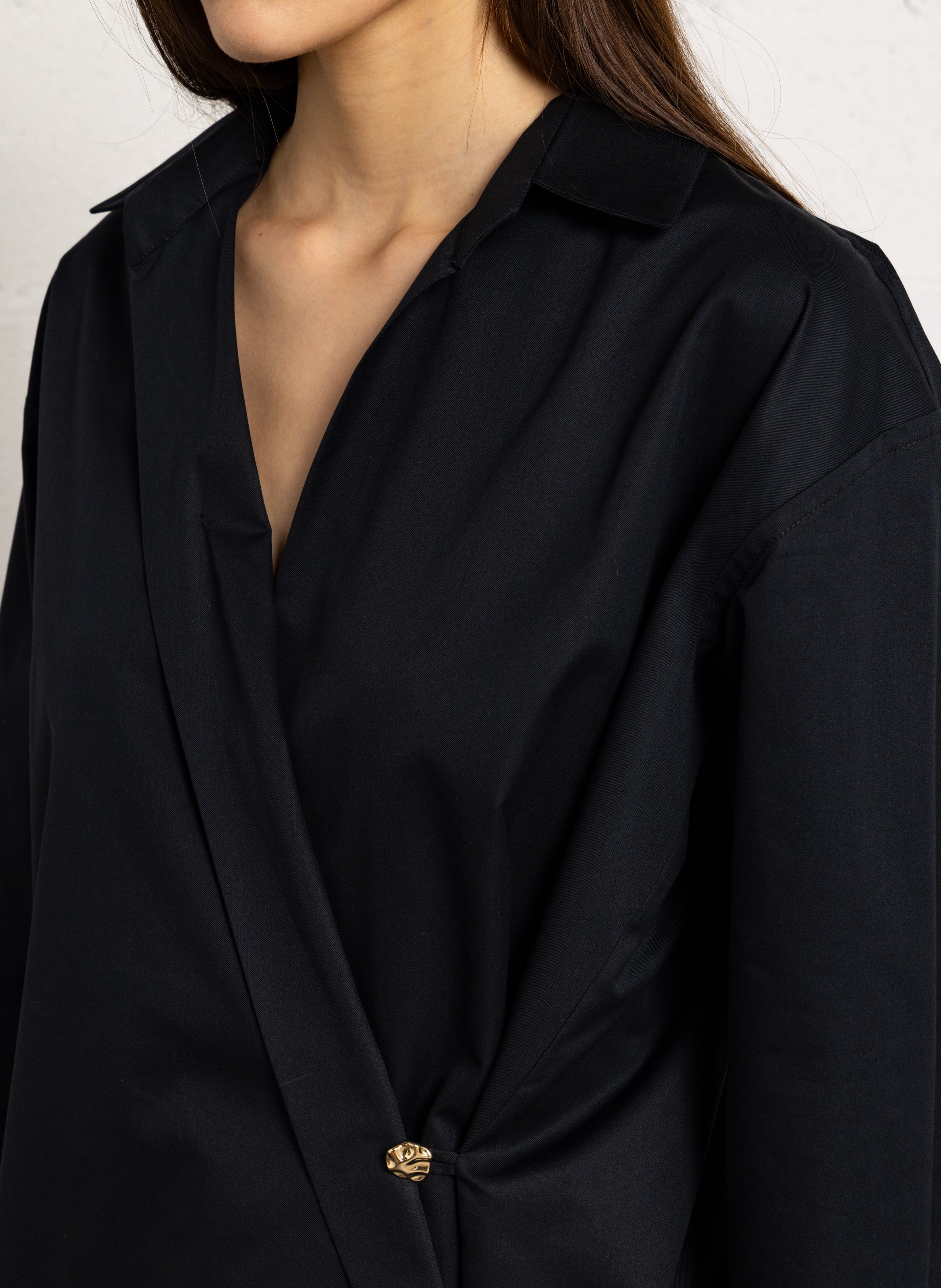 Chemise croisée asymétrique unie | Noir MARGAUX LONNBERG Femme