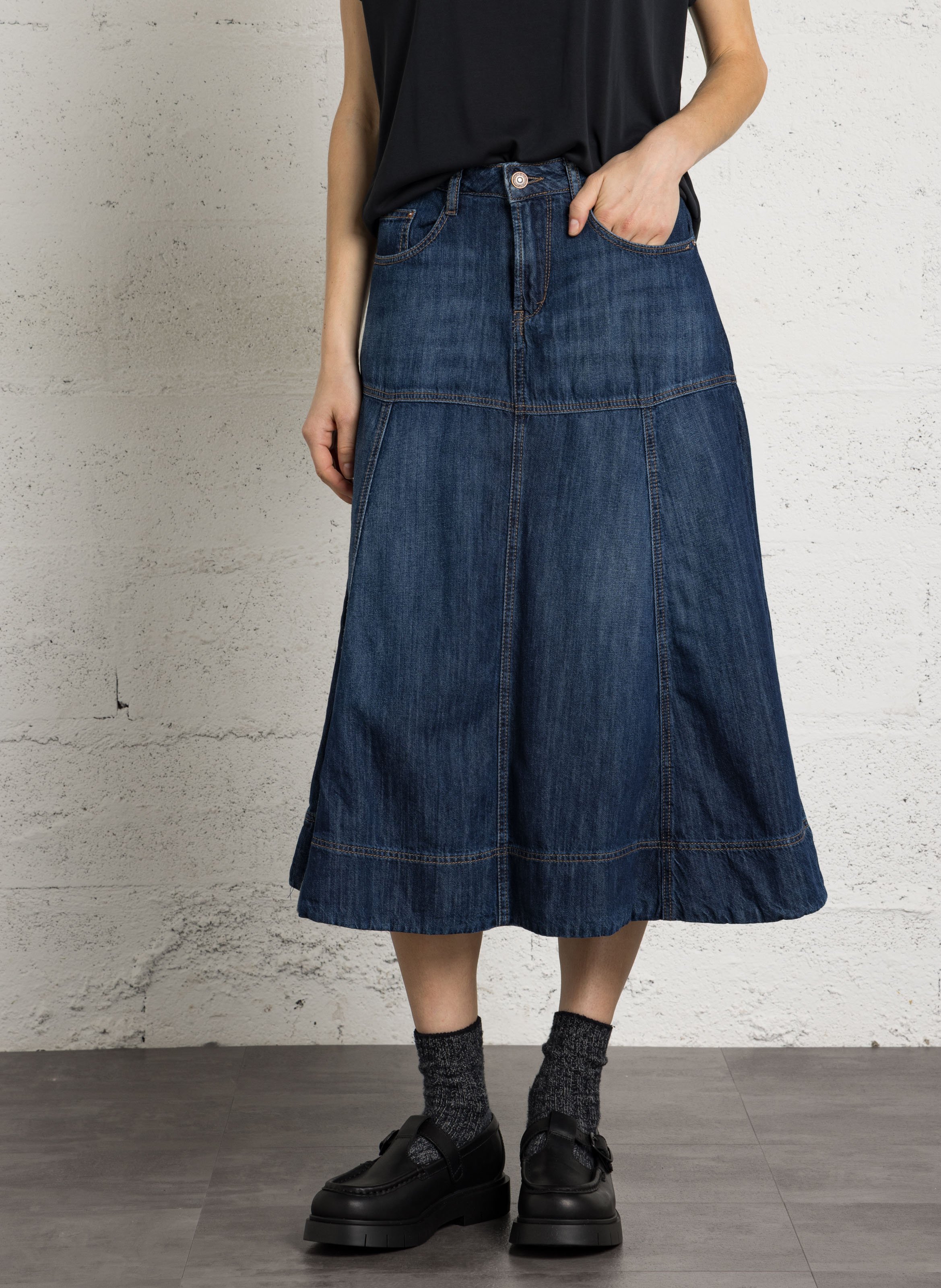 Uitlopende denim rok met skaterstijl. LE TEMPS DES CERISES Blauw