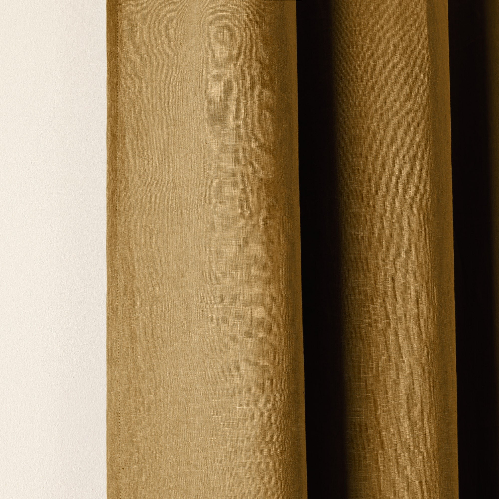 Lined black-out curtain with eyelets MADURA Brown