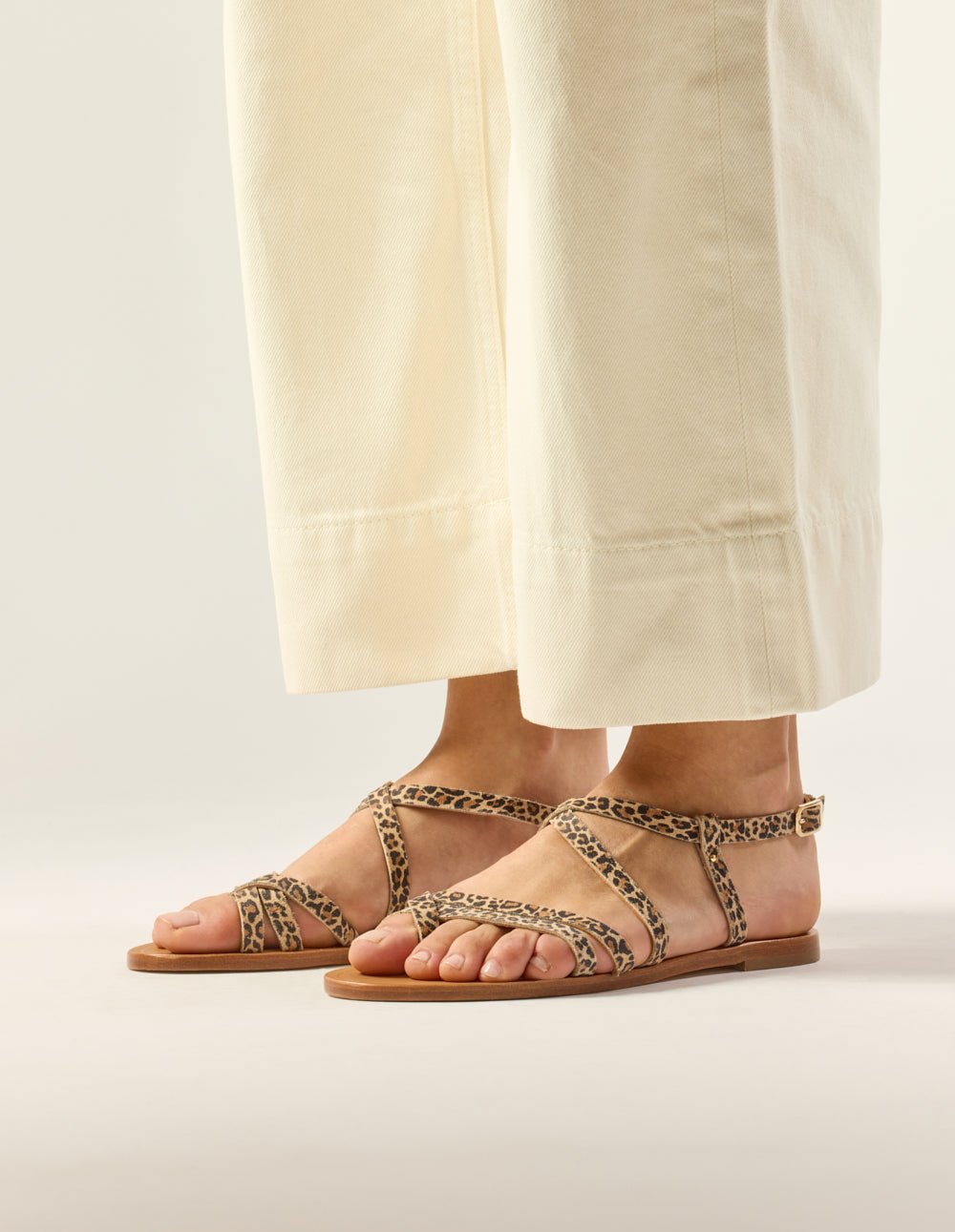 Faux leather sandals Brown