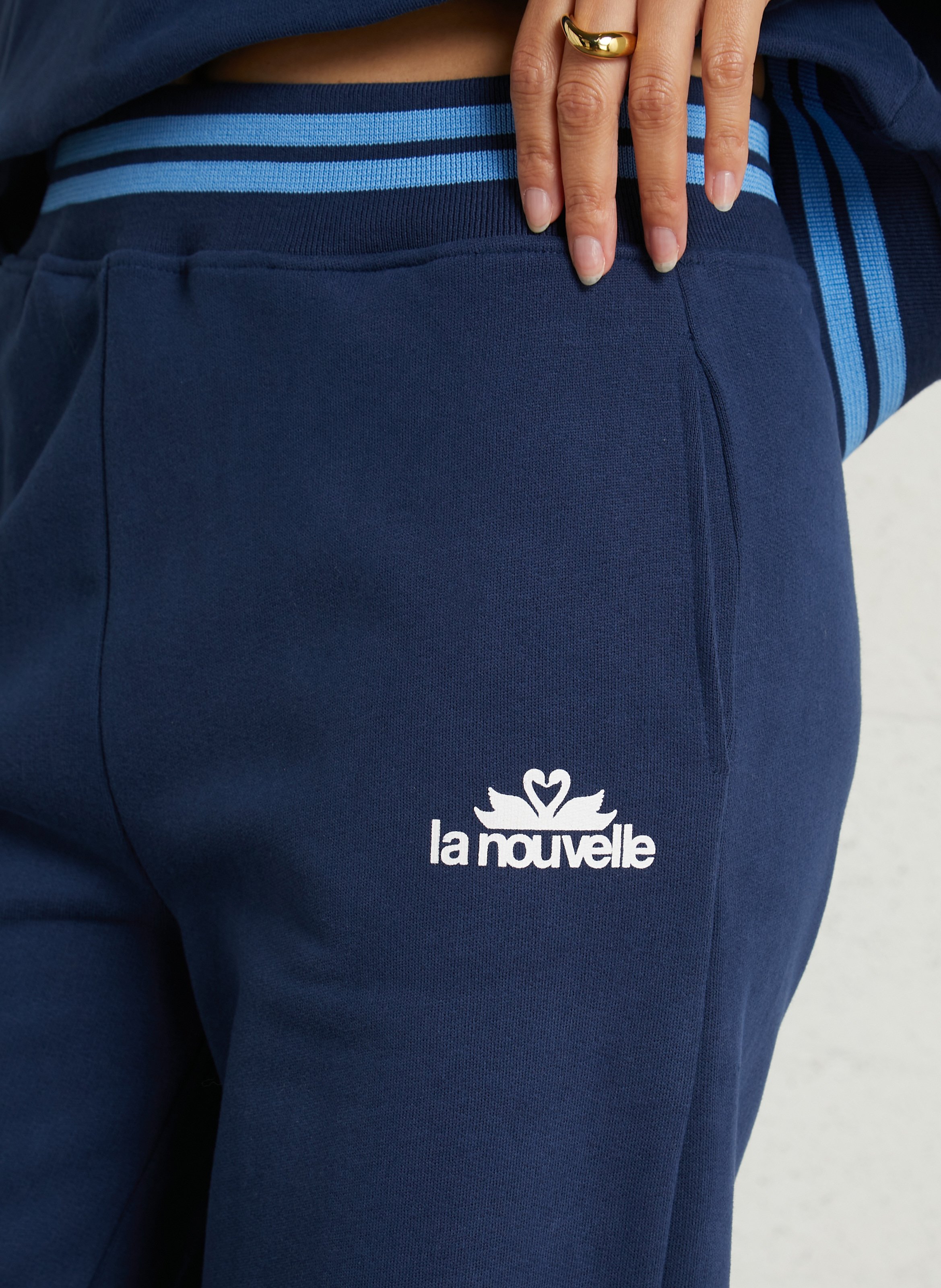 Große Bio-Baumwoll-Jogginghose LA NOUVELLE Blau