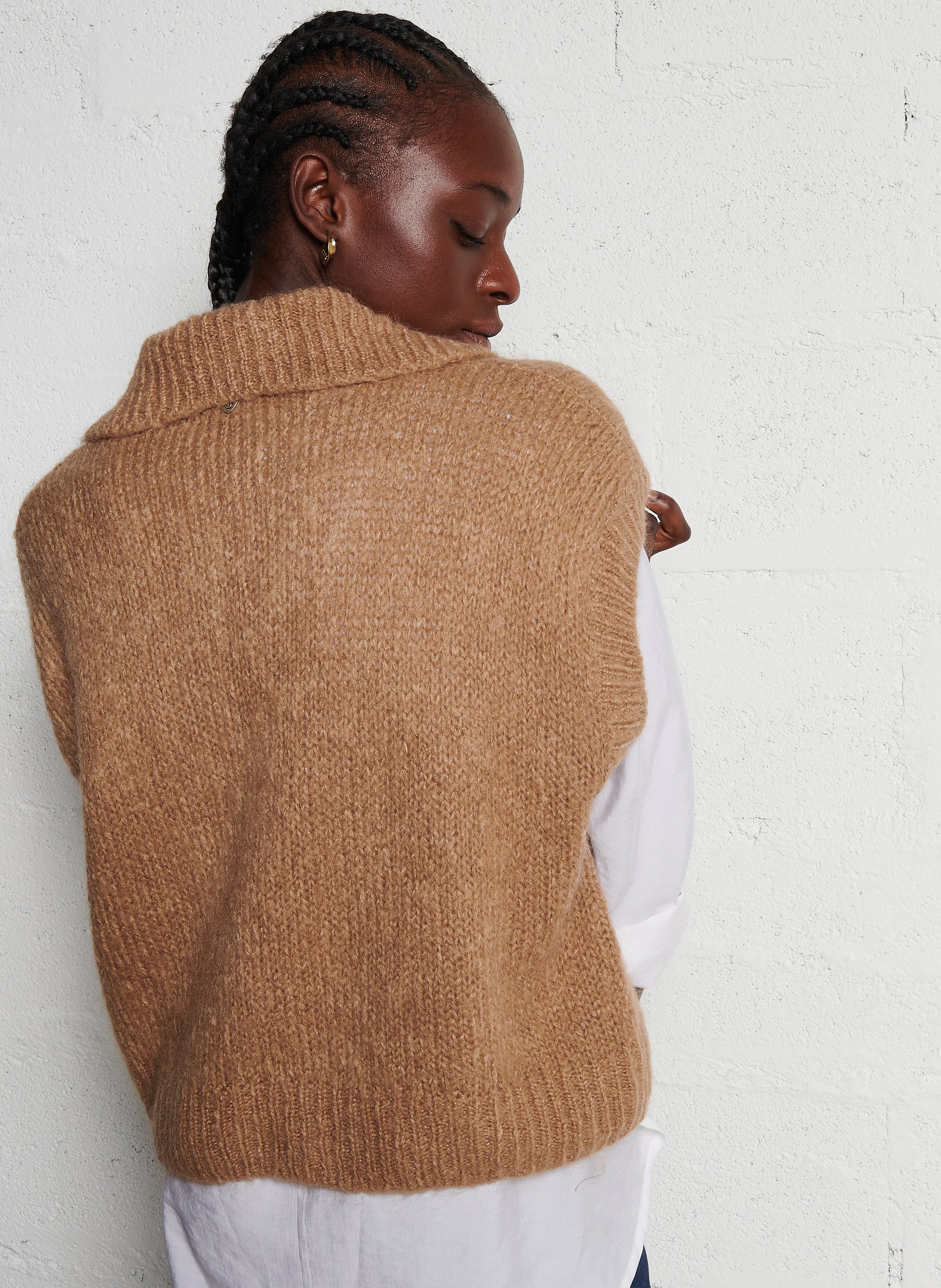 Strickjacke mit klassischem Kragen PLEASE Braun