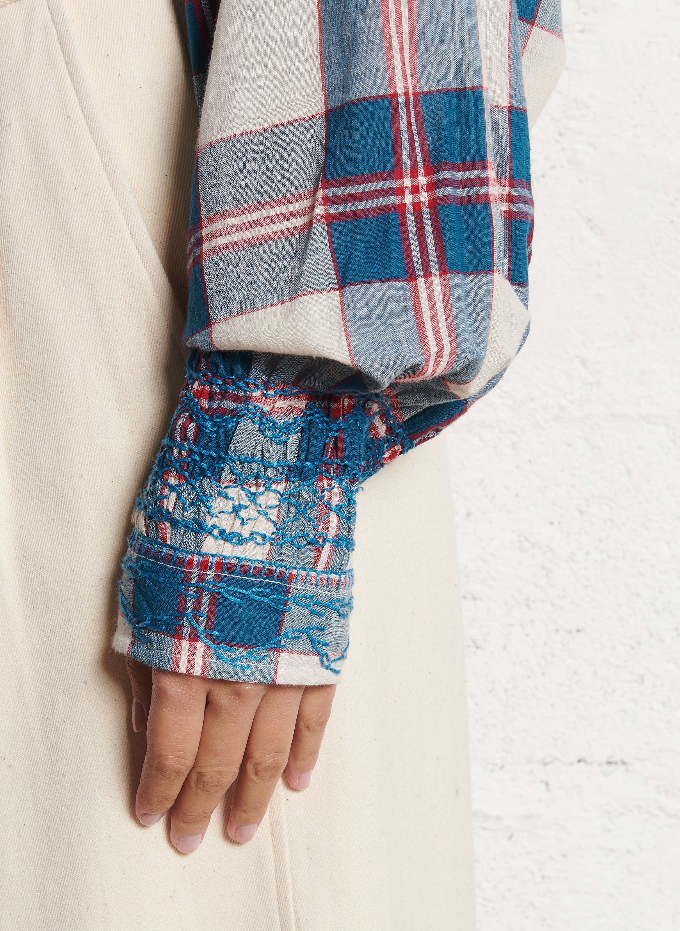 Rechte blouse met Peter Pan-kraag in ruitjespatroon V DE VINSTER Blauw