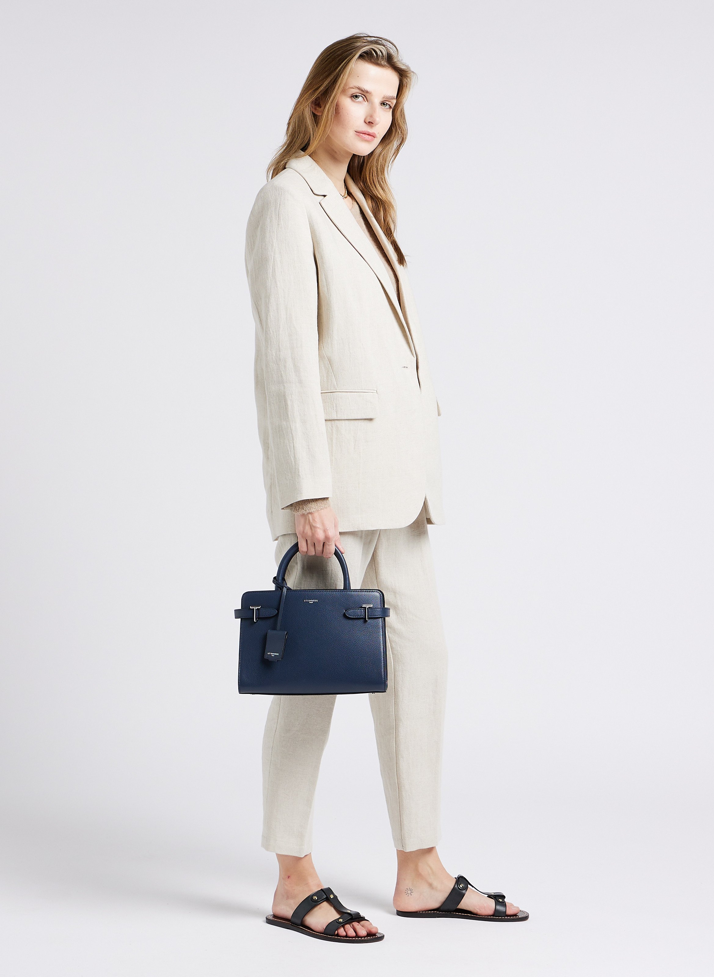 Grained leather handbag Blue