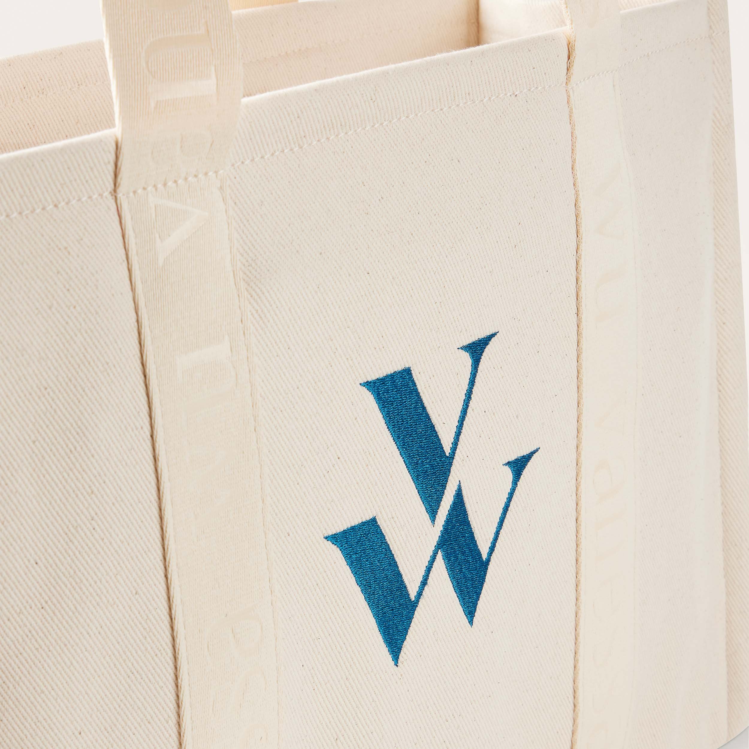 Canvas tote bag VANESSA WU Beige