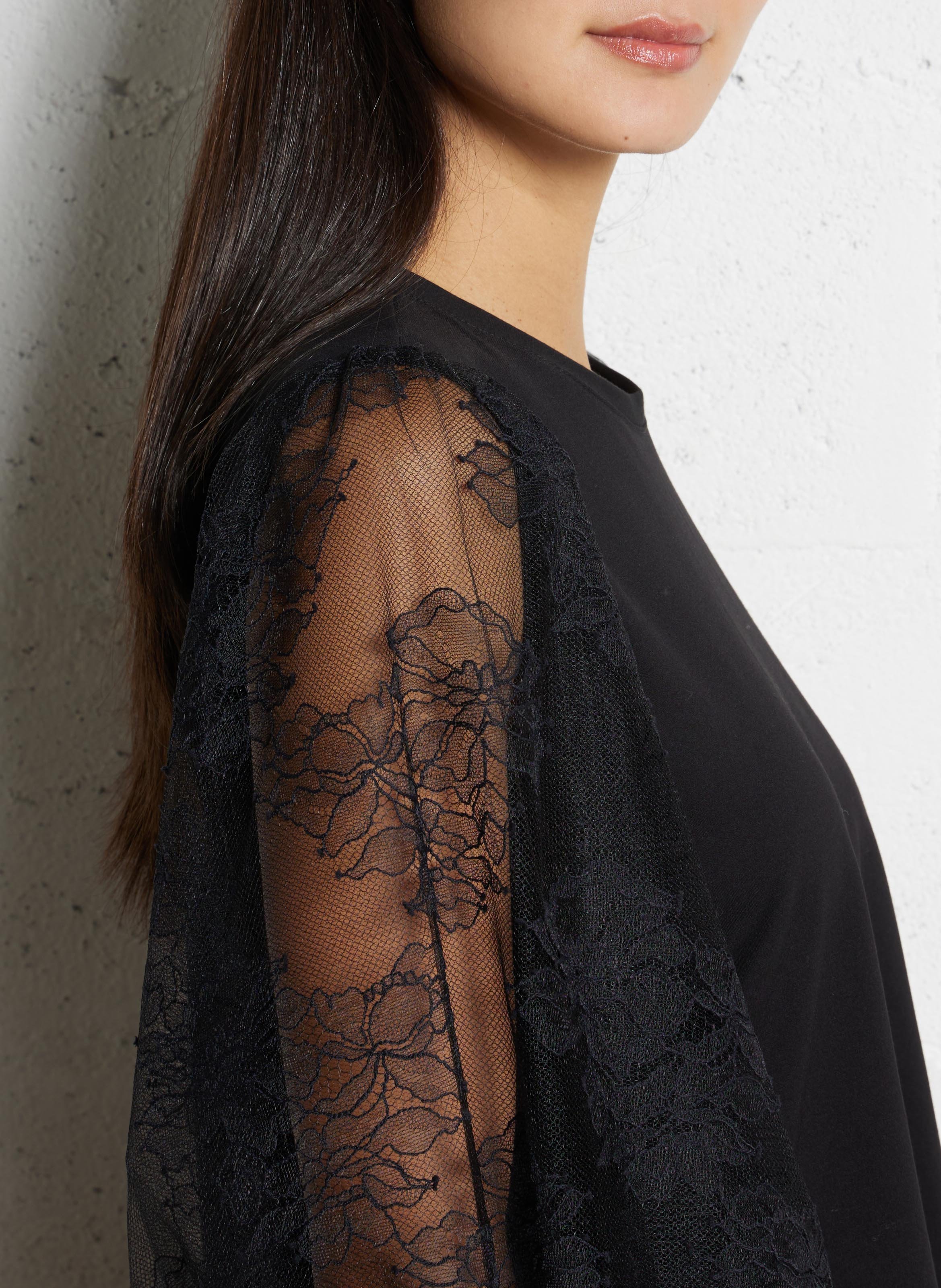 Gerader Top mit Spitzenbesatz IMPERIAL Schwarz