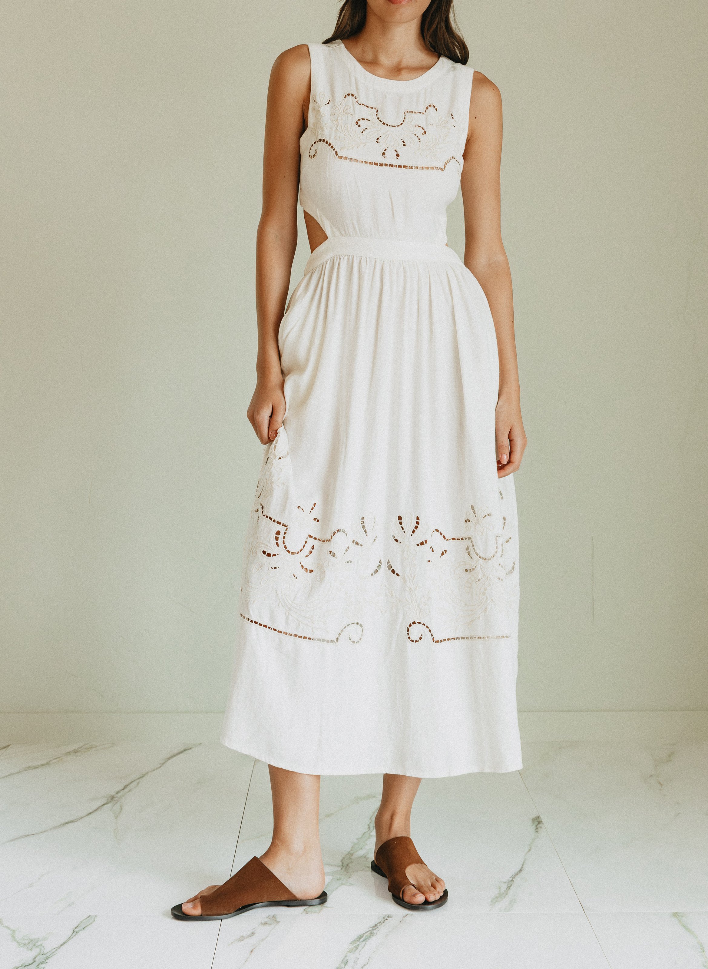 Midikleid mit Rundhalsausschnitt INDI & COLD