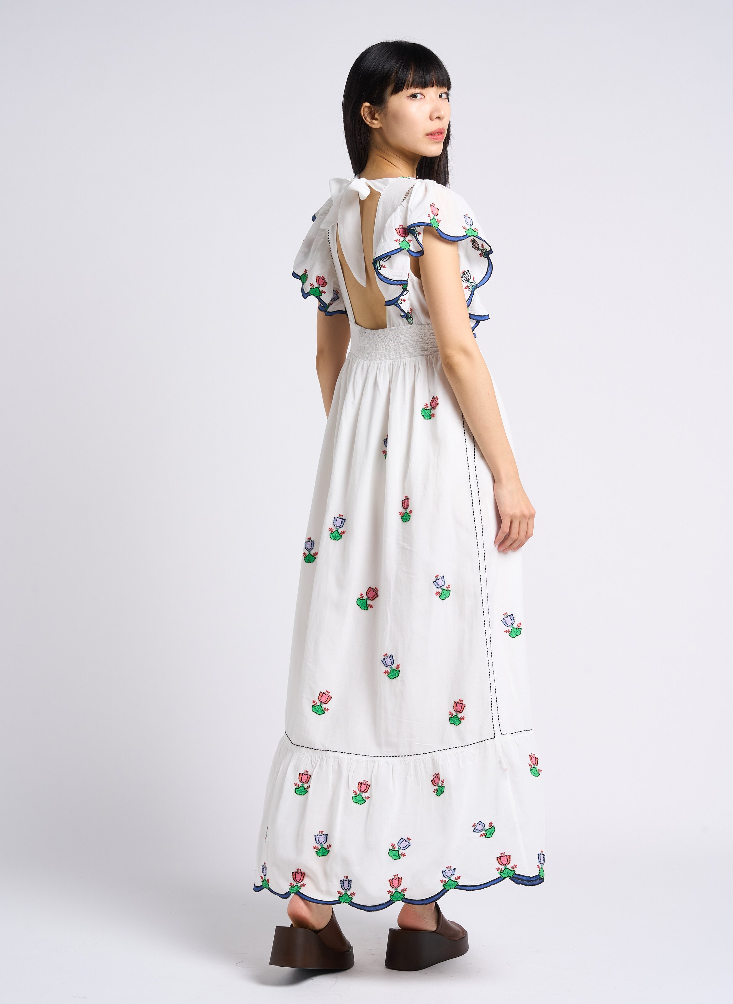 Robe longue cintrée à broderie florale PAUL AND JOE Blanc