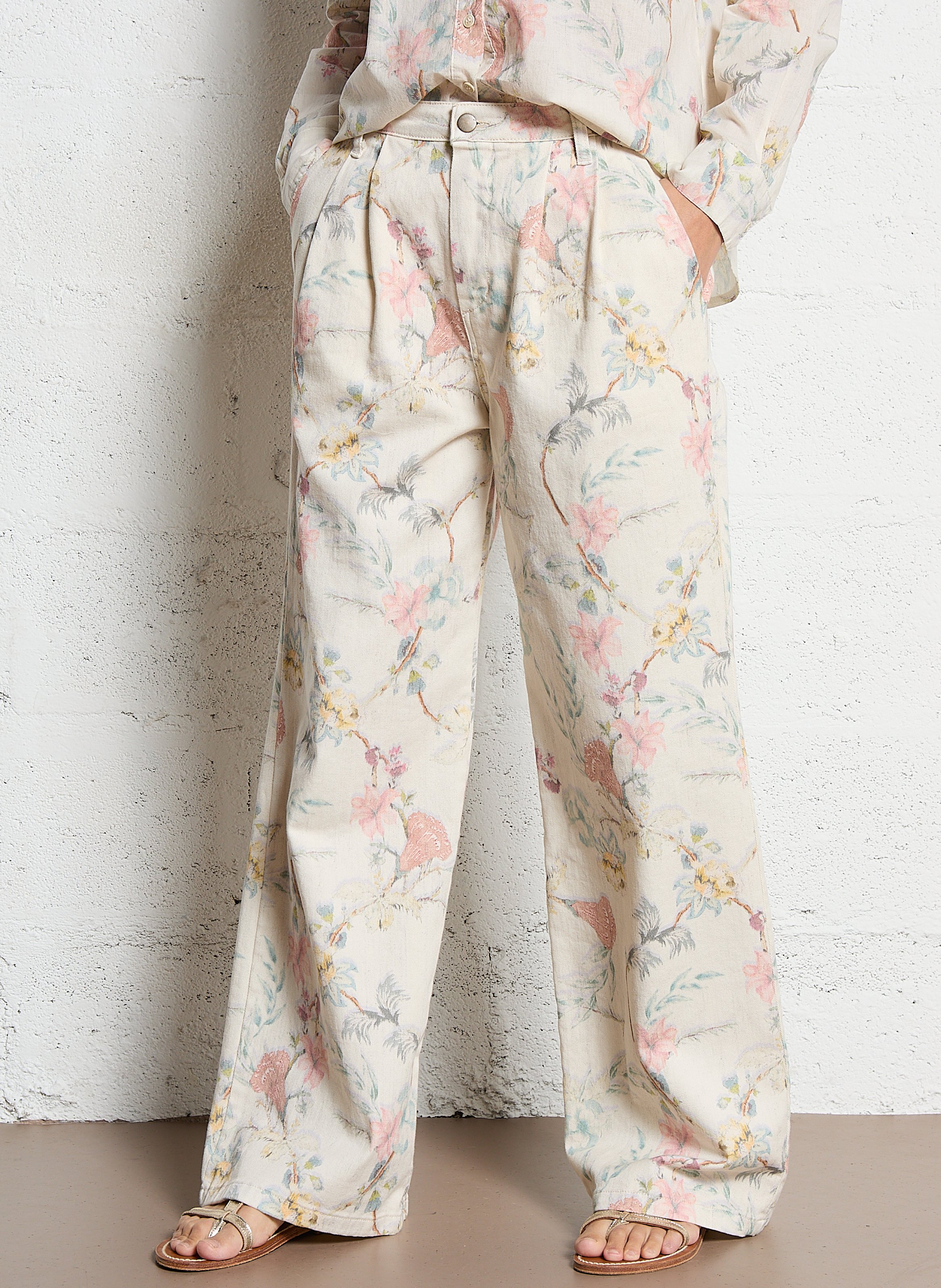 Hoch taillierte Hose mit Faltenmuster MAISON HOTEL Rosa