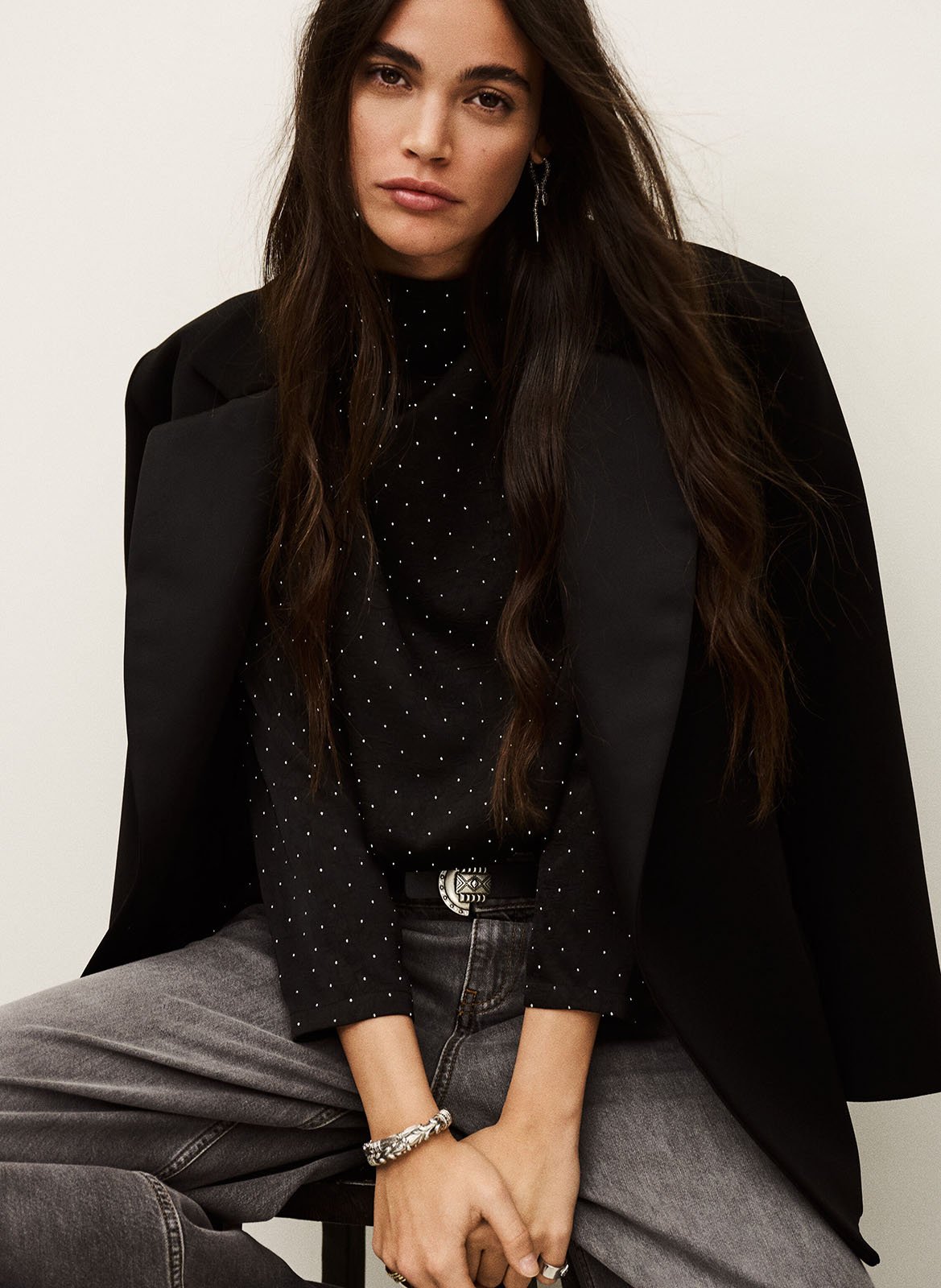 Top met hoge kraag en studs BA&SH Zwart