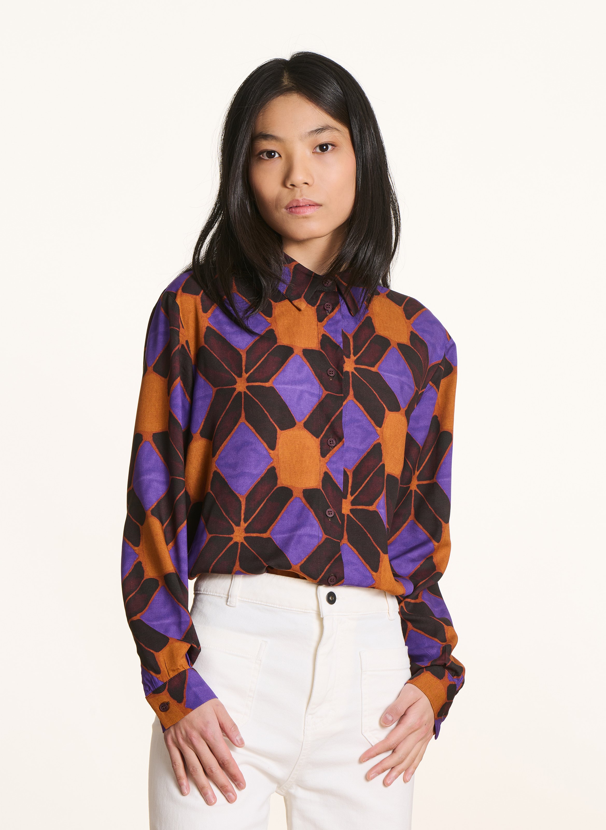 Oversize-Bluse mit klassischem Kragen und Print LA FEE MARABOUTEE Mehrfarbig