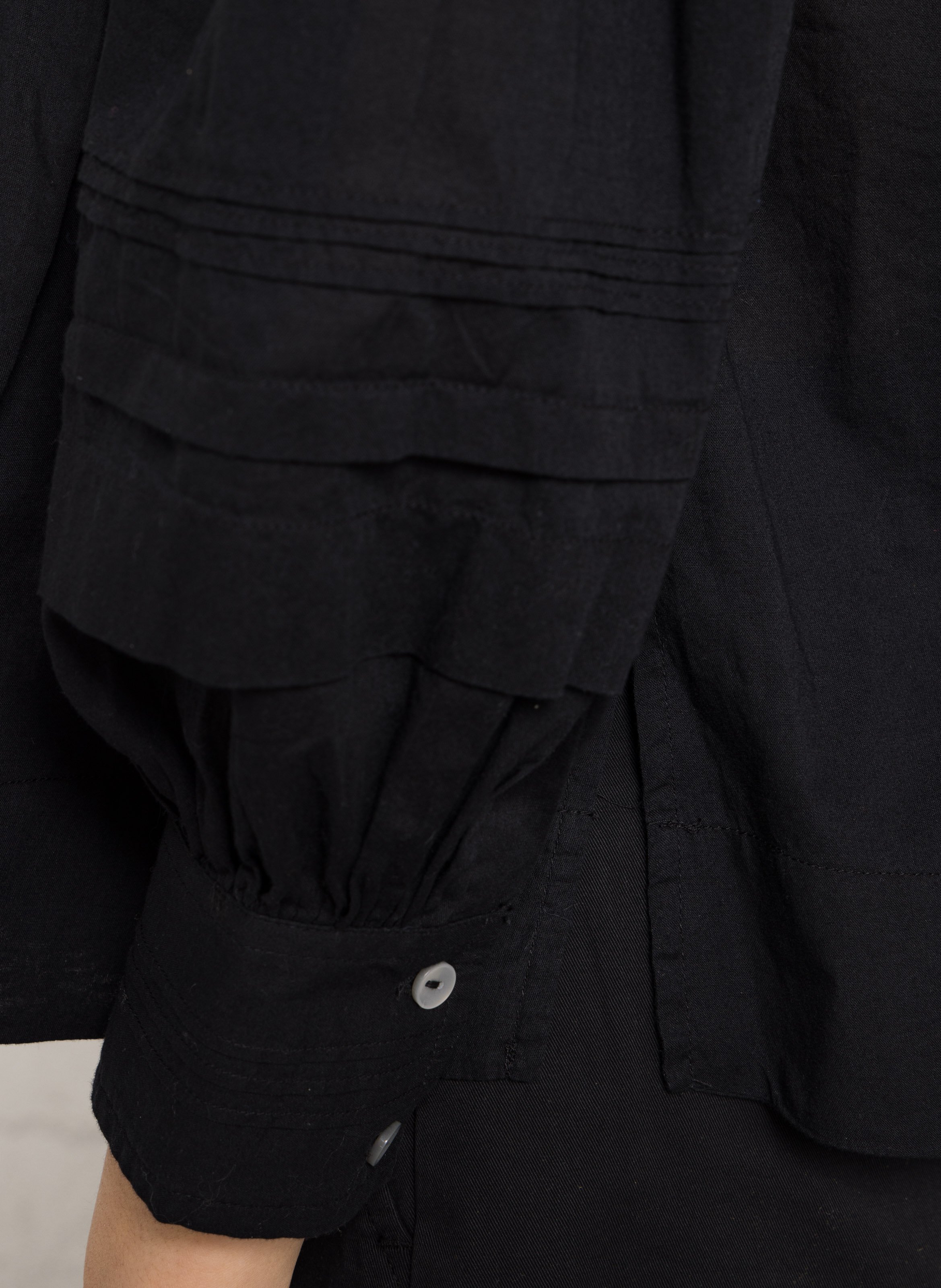 Blouse met ronde hals en rechte pasvorm, geborduurd LOUISE MISHA Zwart