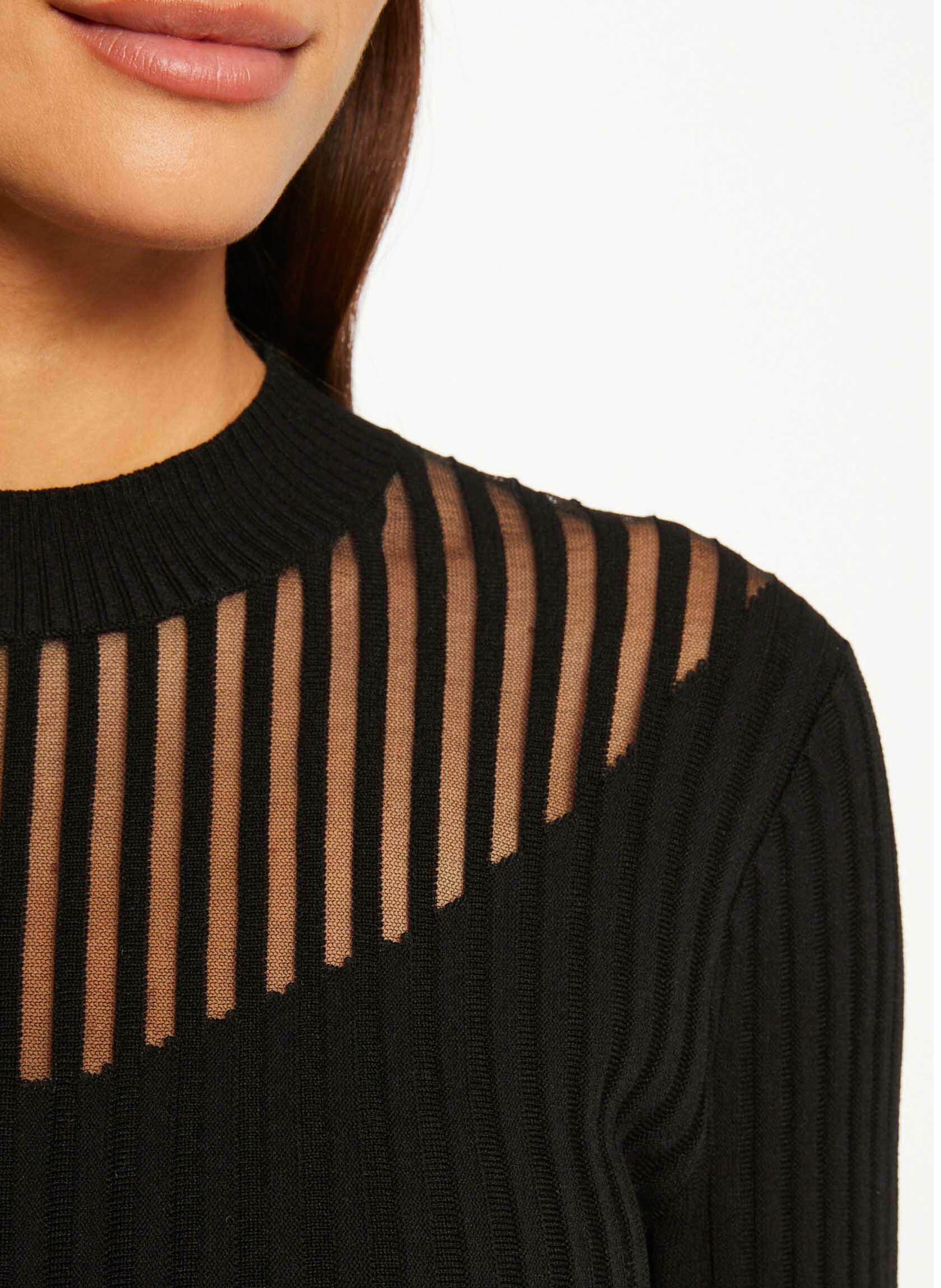 Slim-fit, gebreide trui met opstaande kraag en ribbelpatroon MORGAN Zwart