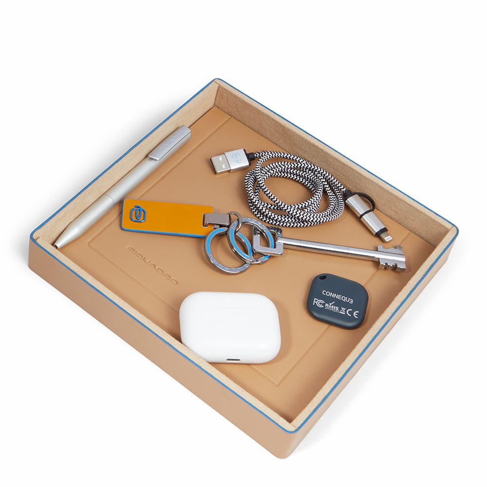 Leather catchall PIQUADRO