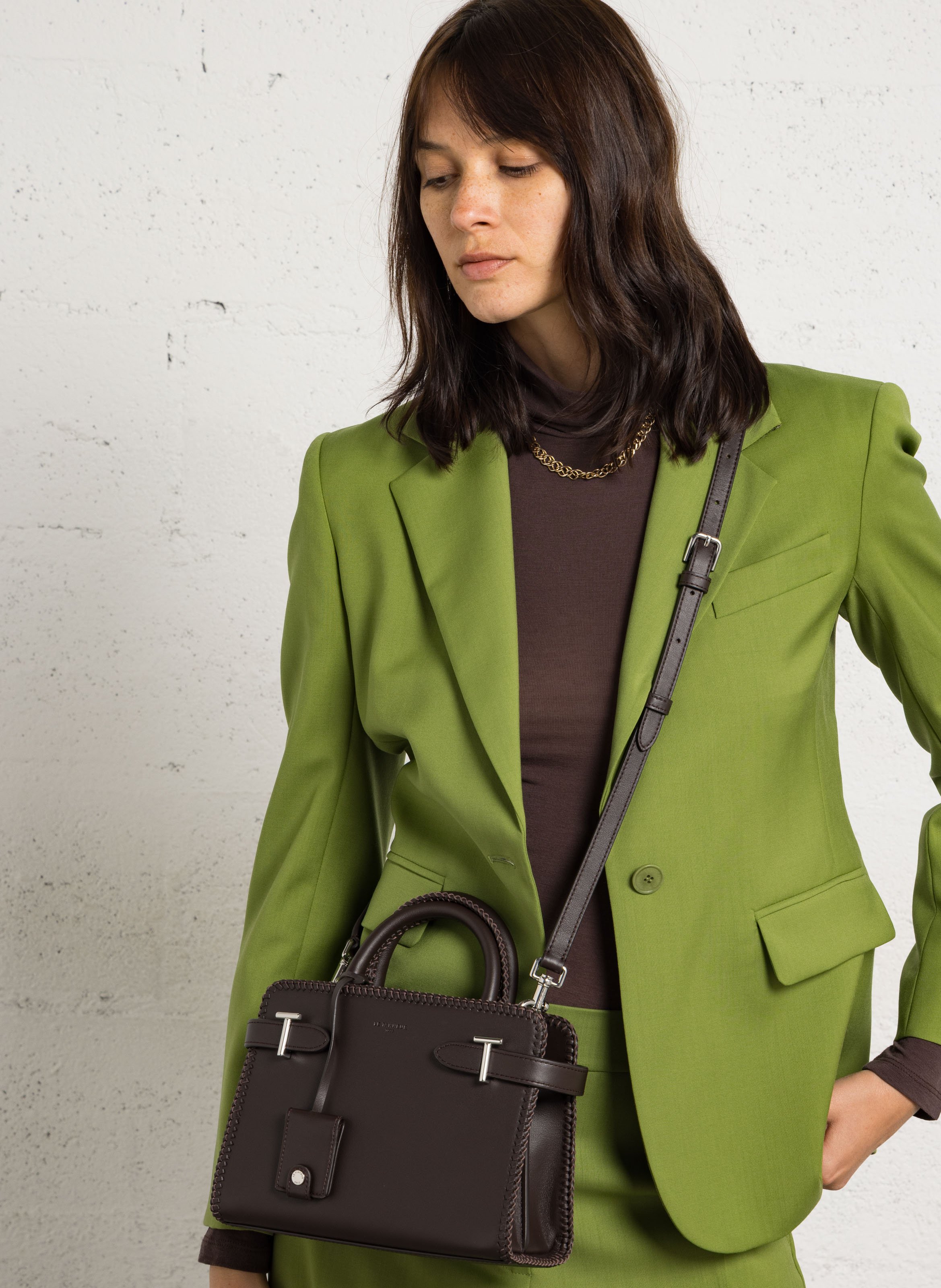 Leather shoulder bag LE TANNEUR Brown