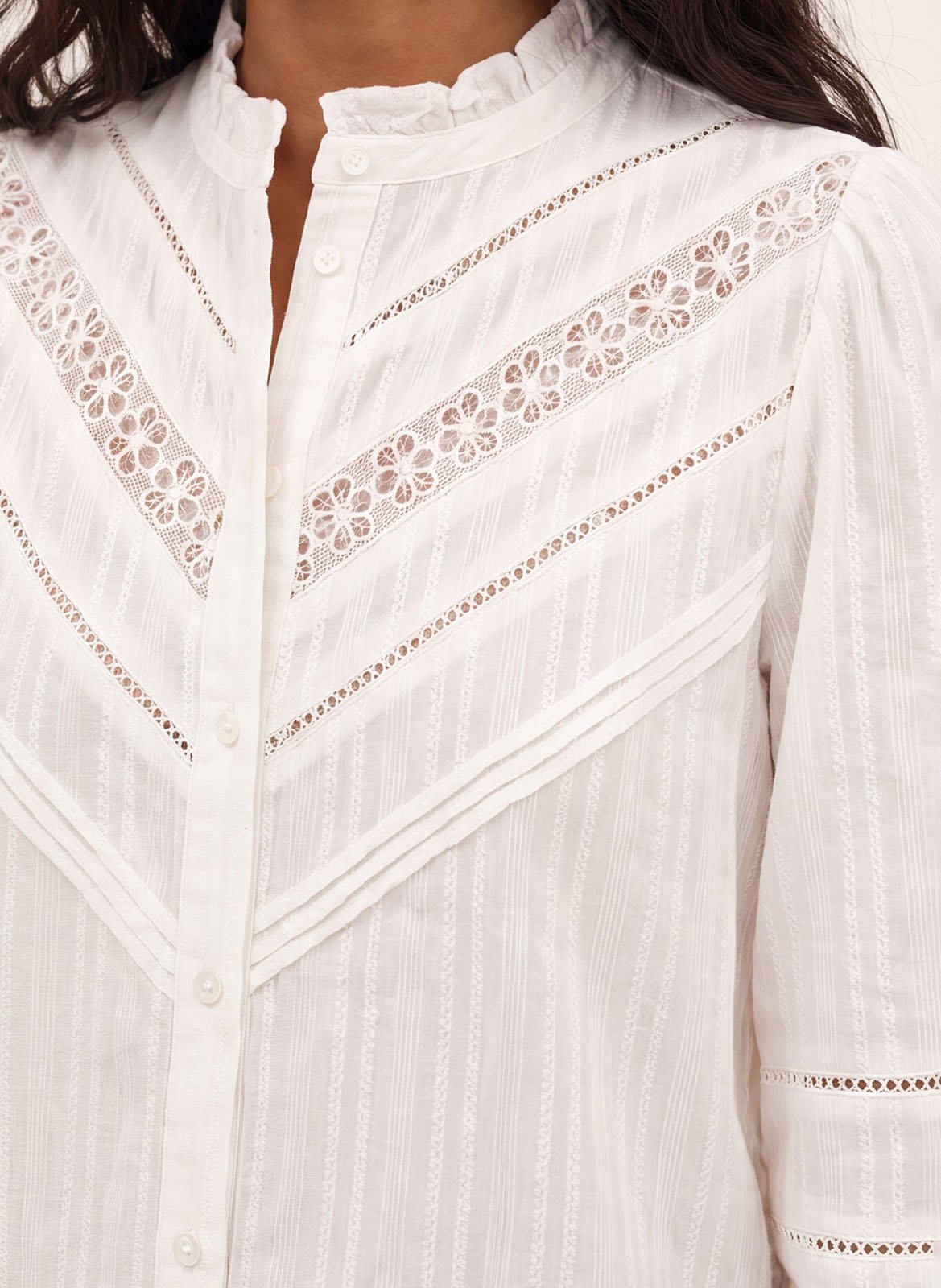 Straight-cut cotton blouse with a round neckline and lace detailing KOOKAI White