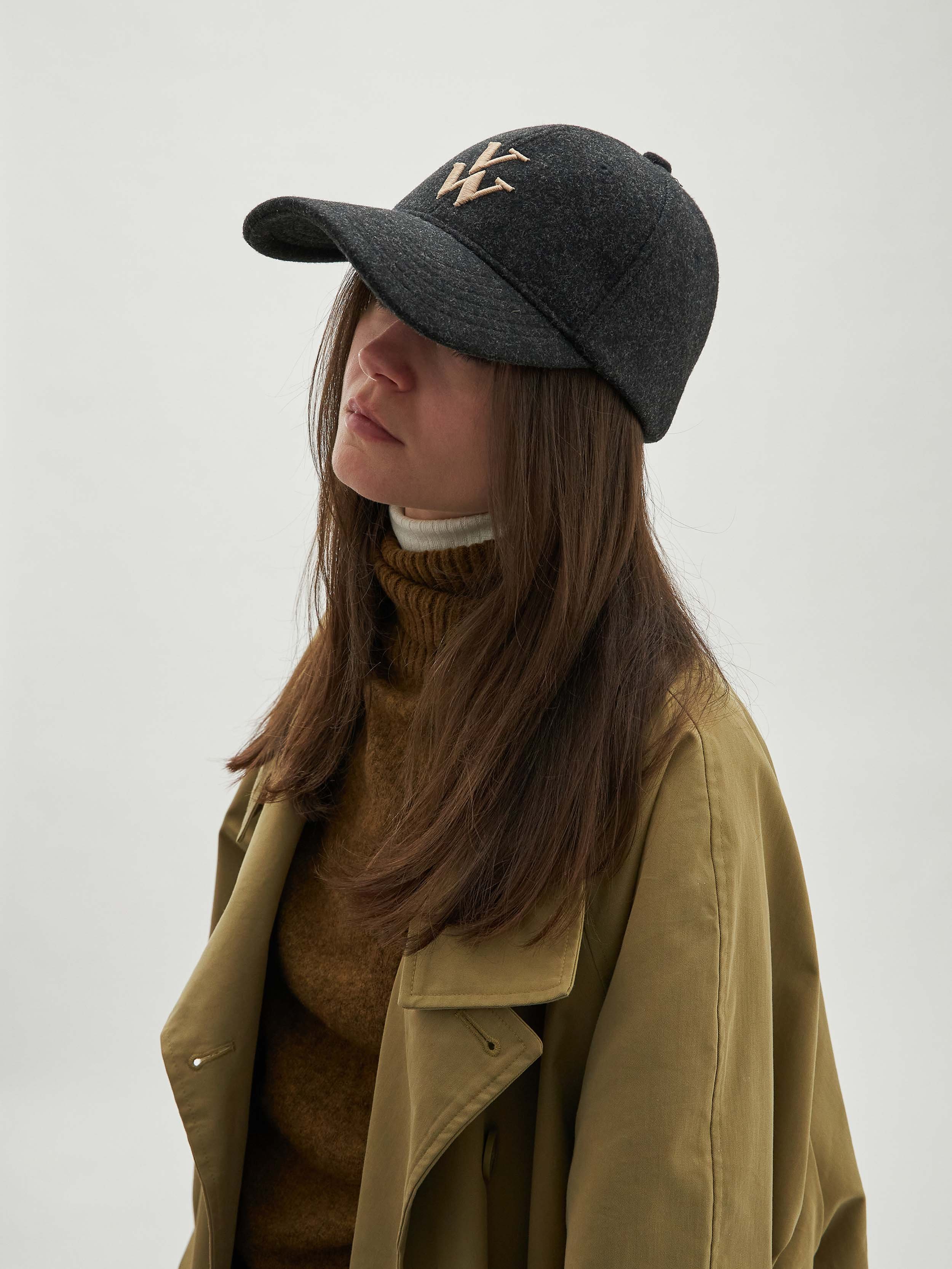Felt cap VANESSA WU Black