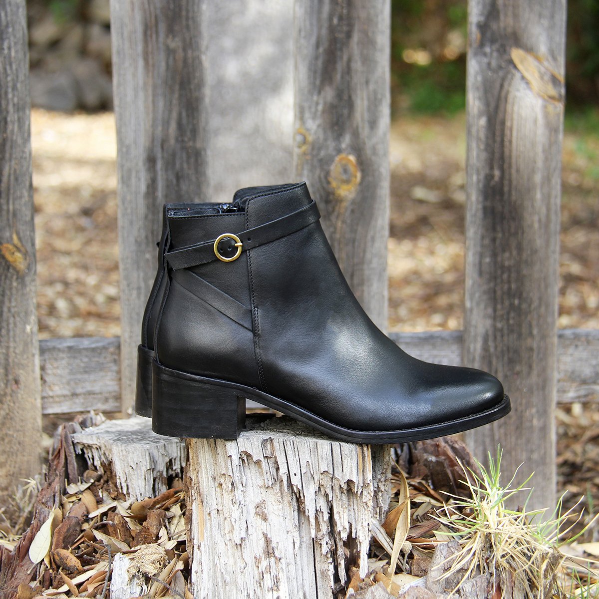 Leather riding mid-calf boots JULES & JENN Black