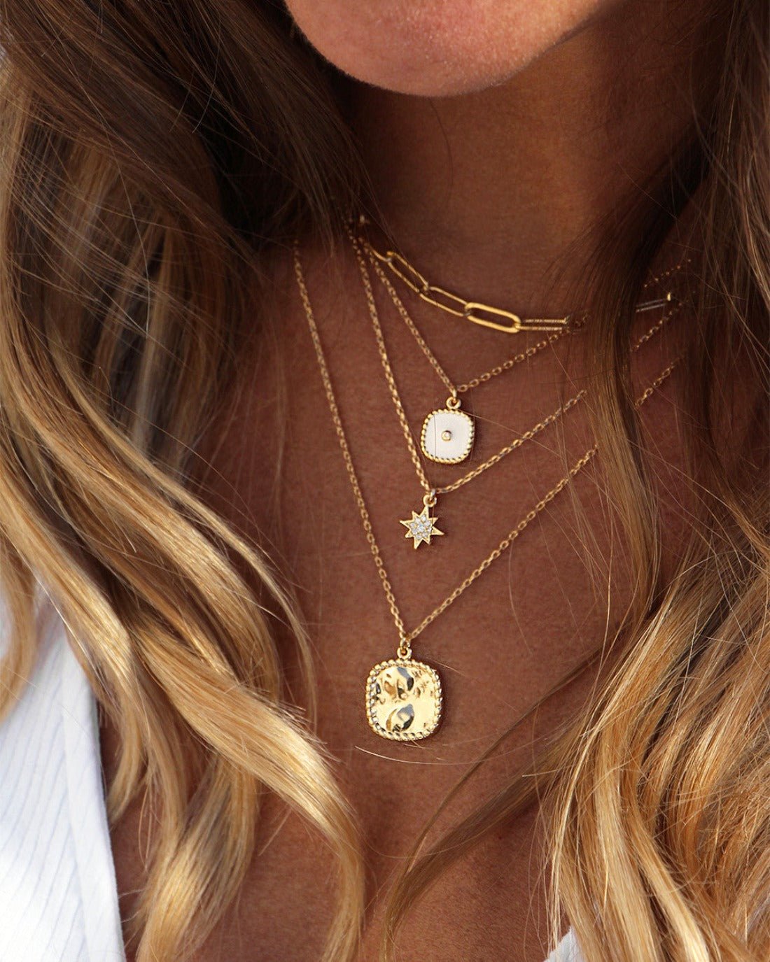 North Star necklace NILAI Golden