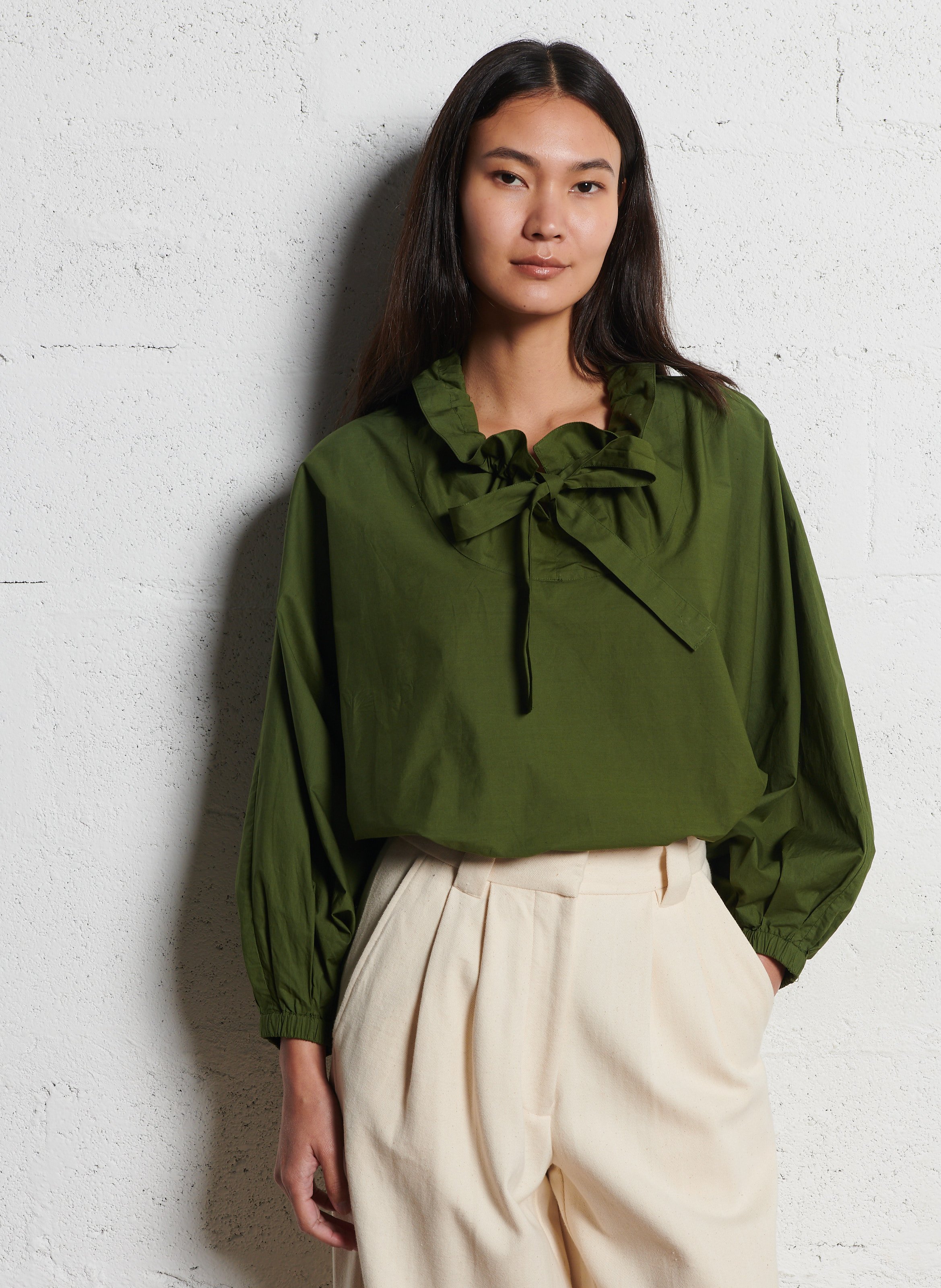 Loose-fitting plain cotton blouse V DE VINSTER Khaki