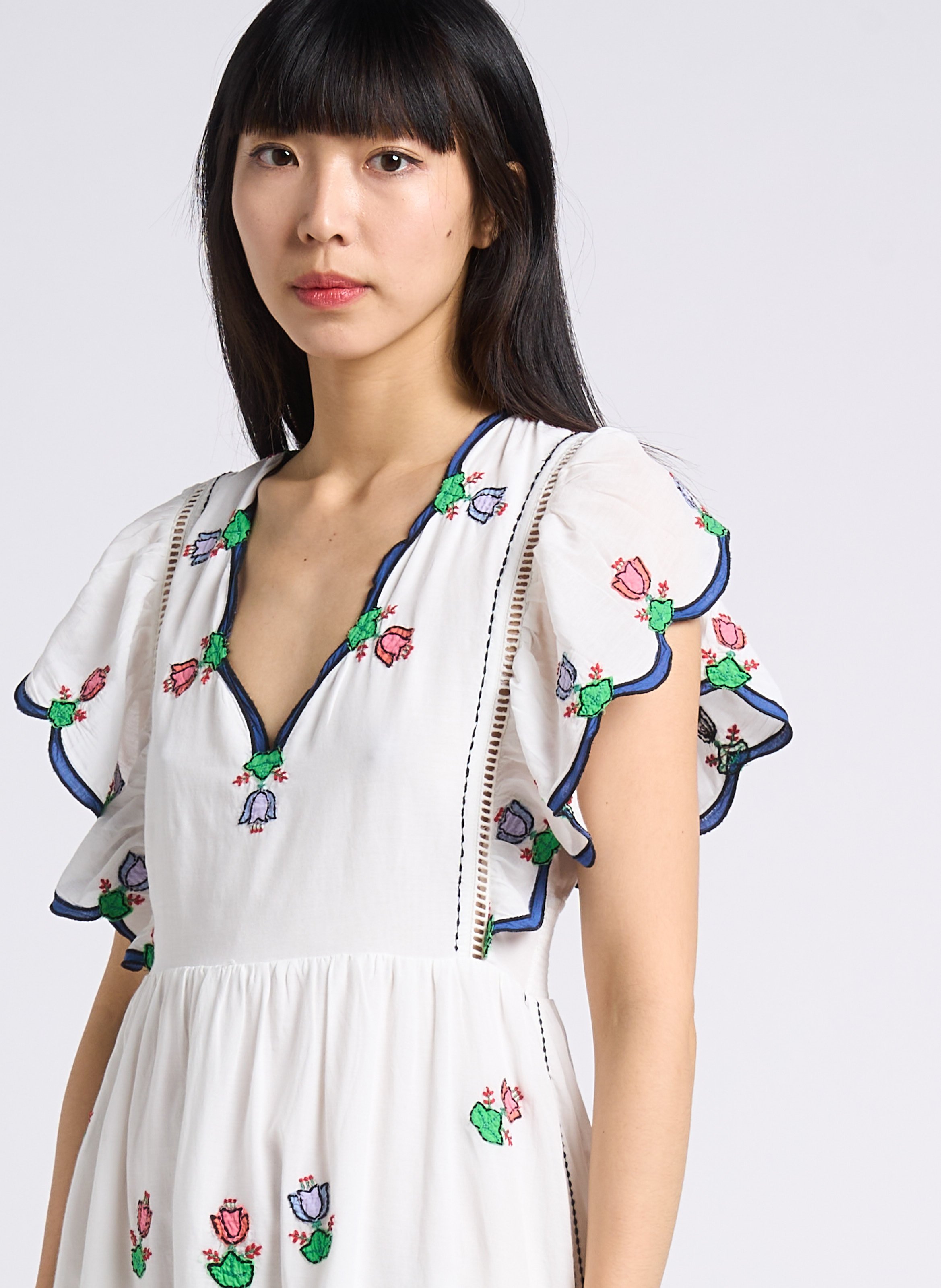 Robe longue cintrée à broderie florale PAUL AND JOE Blanc