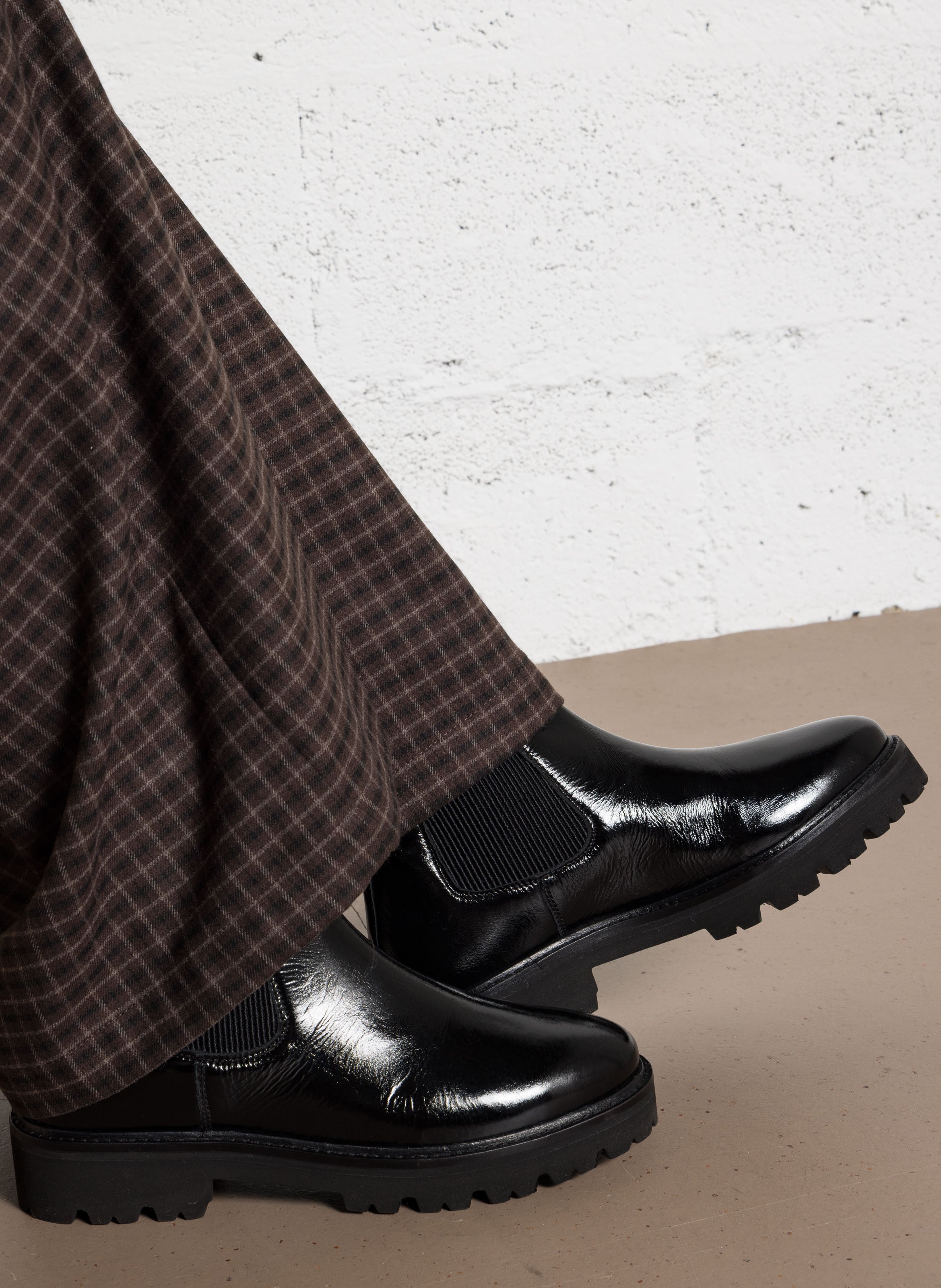 Ariana Bis patent leather ankle boots BOCAGE Black