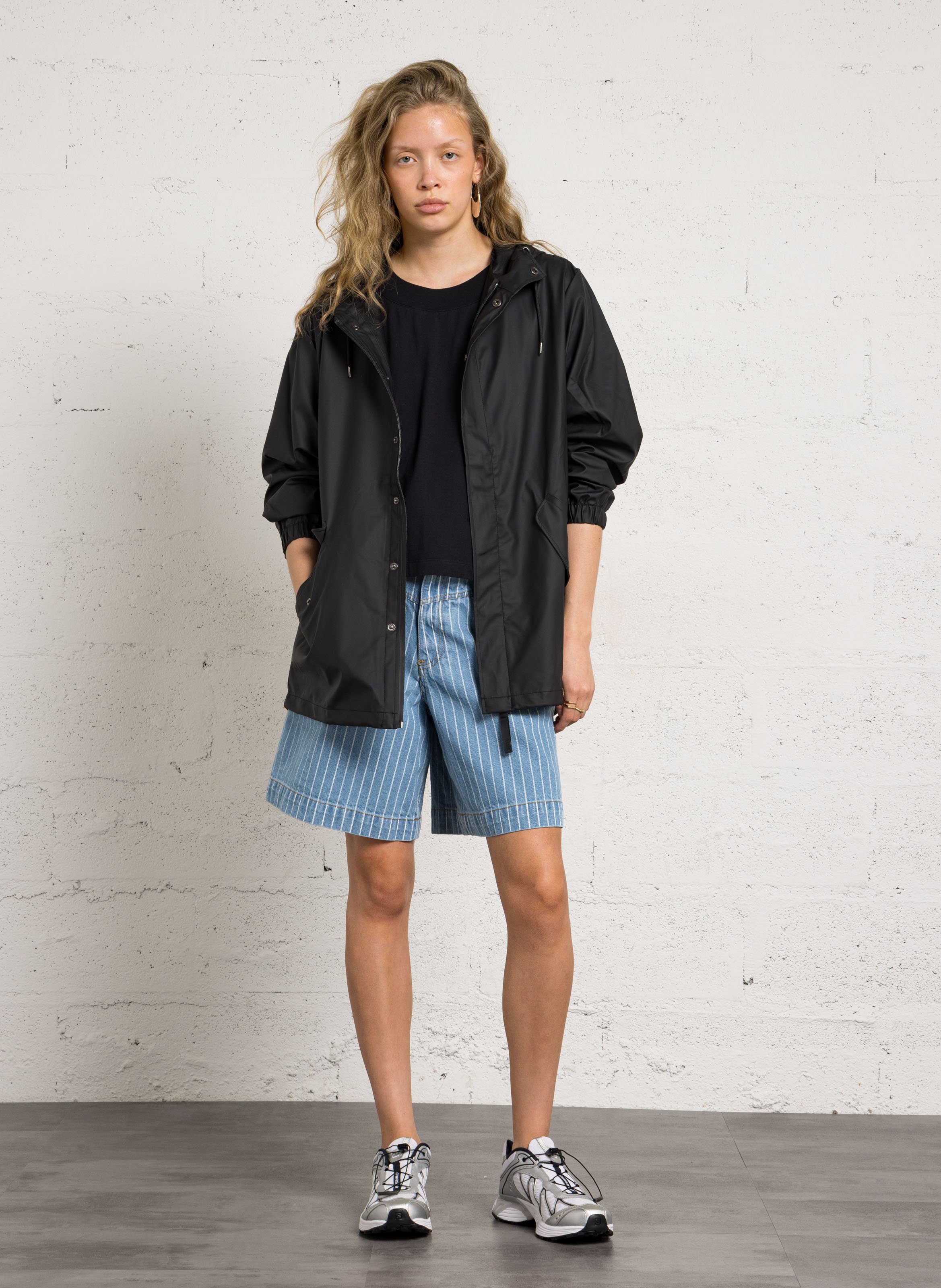 Parka oversize col montant à capuche RAINS Noir