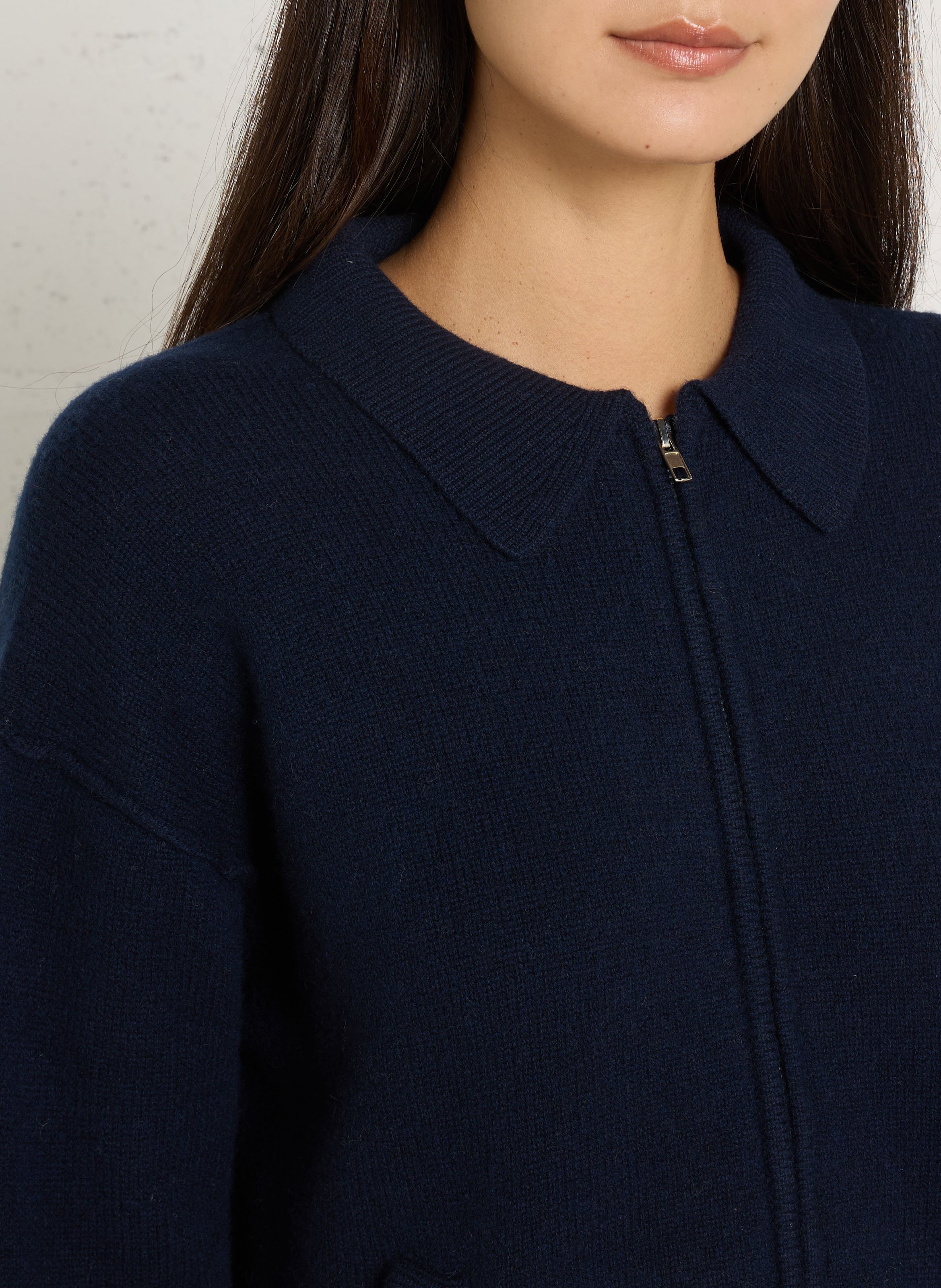 Strickjacke aus Wolle mit klassischem Kragen BELLA JONES Blau