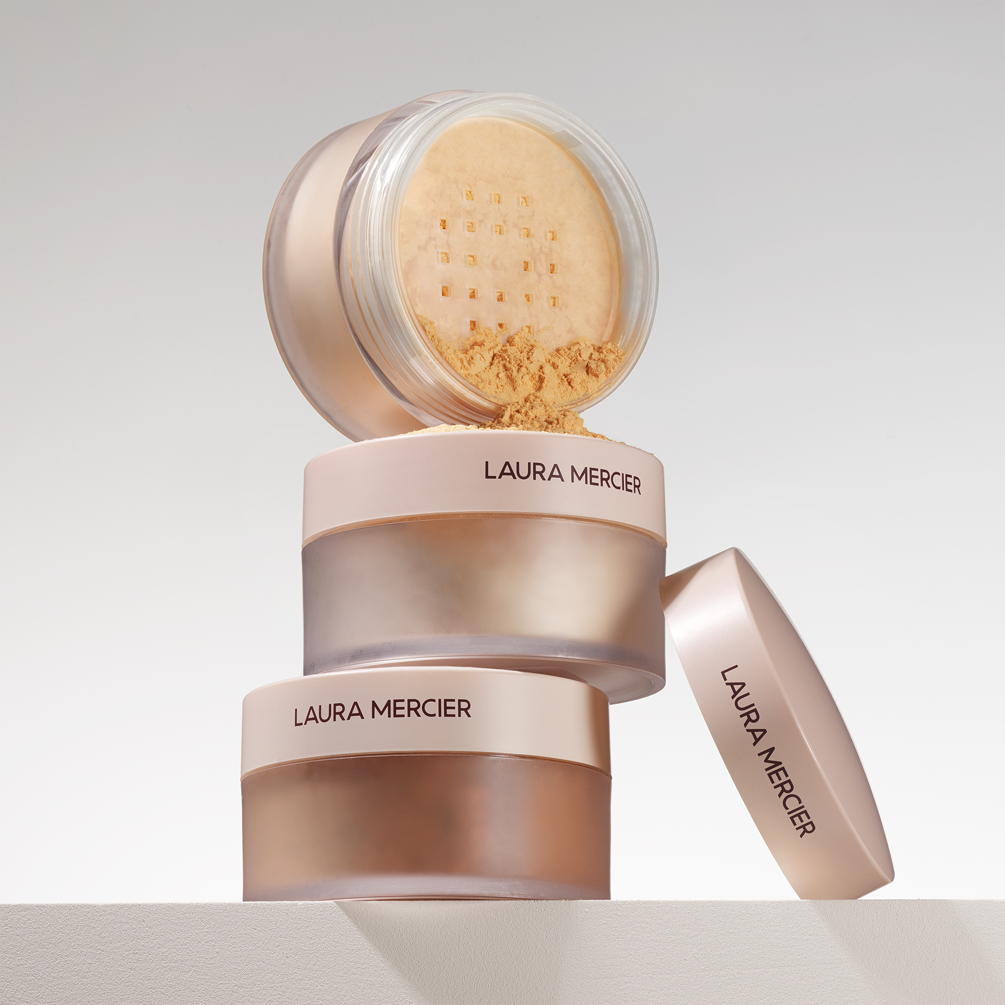 TRANSLUCENT LOOSE SETTING POWDER ULTRA BLUR - LOS POEDER LAURA MERCIER Honey