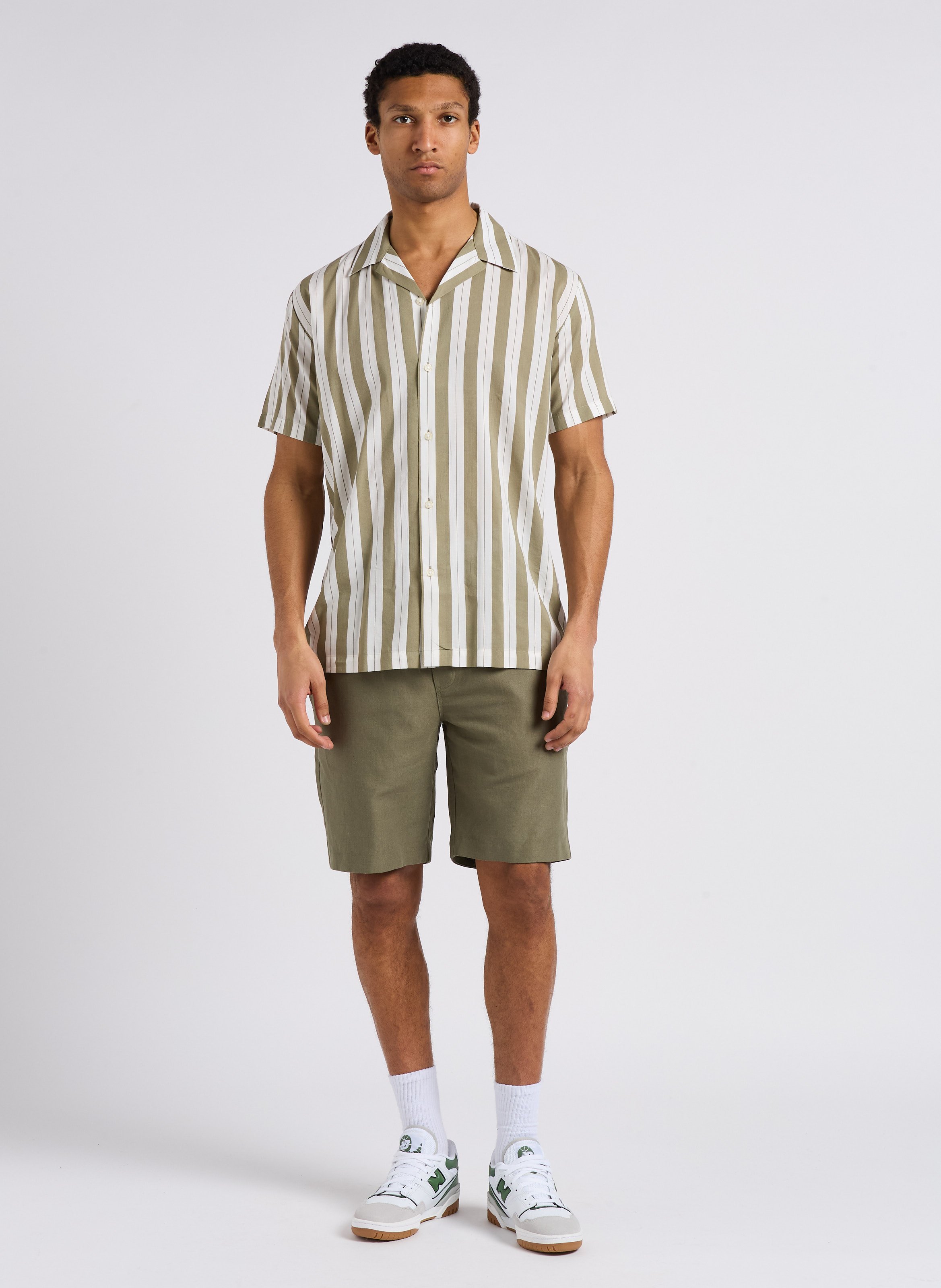 Chemise regular-fit en coton bio mélangé Gris