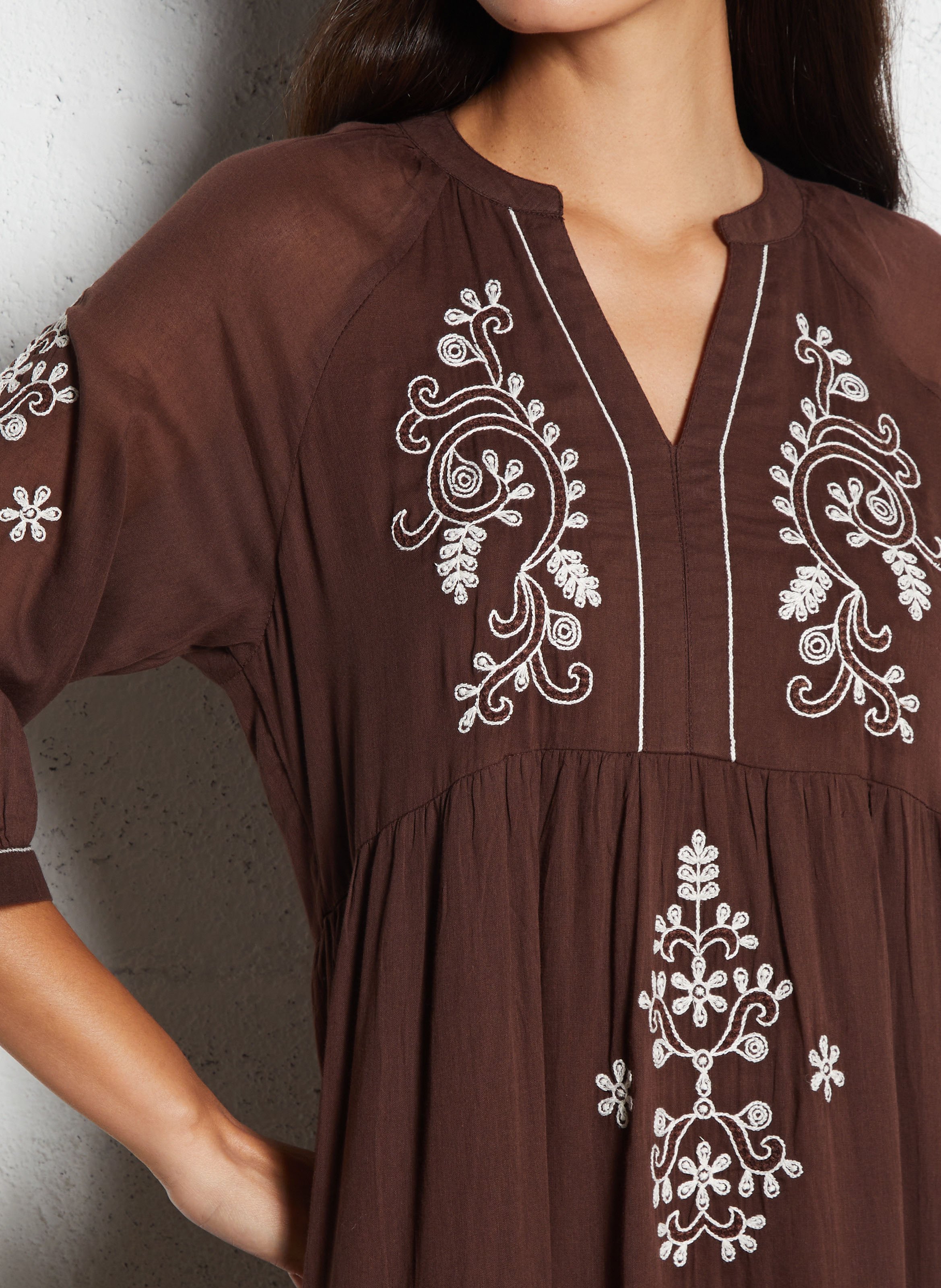 Robe longue ample à motifs brodés SUD EXPRESS Marron